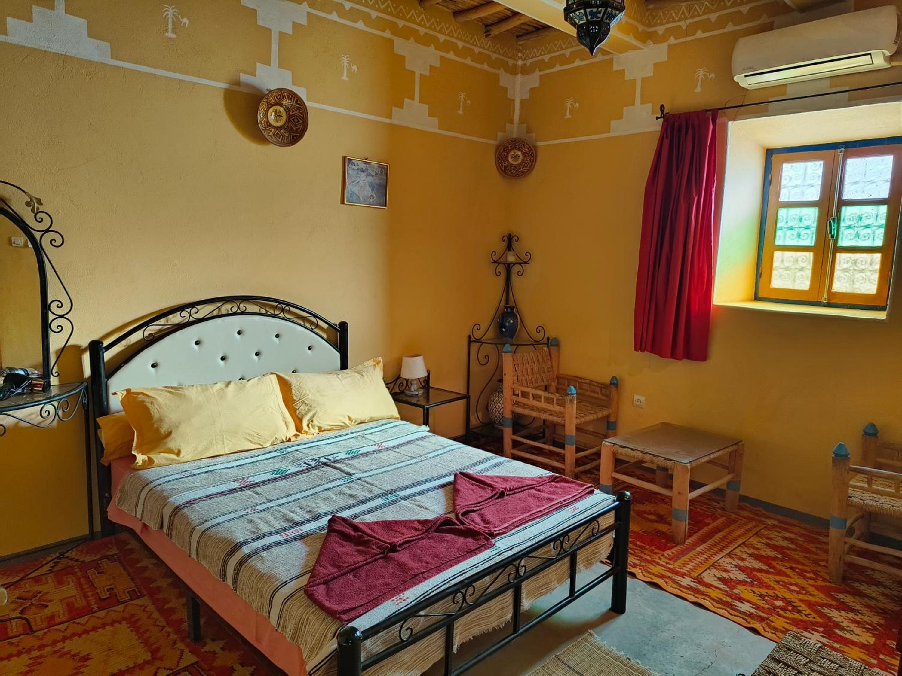 Double Room with Private Bathroom photo 2