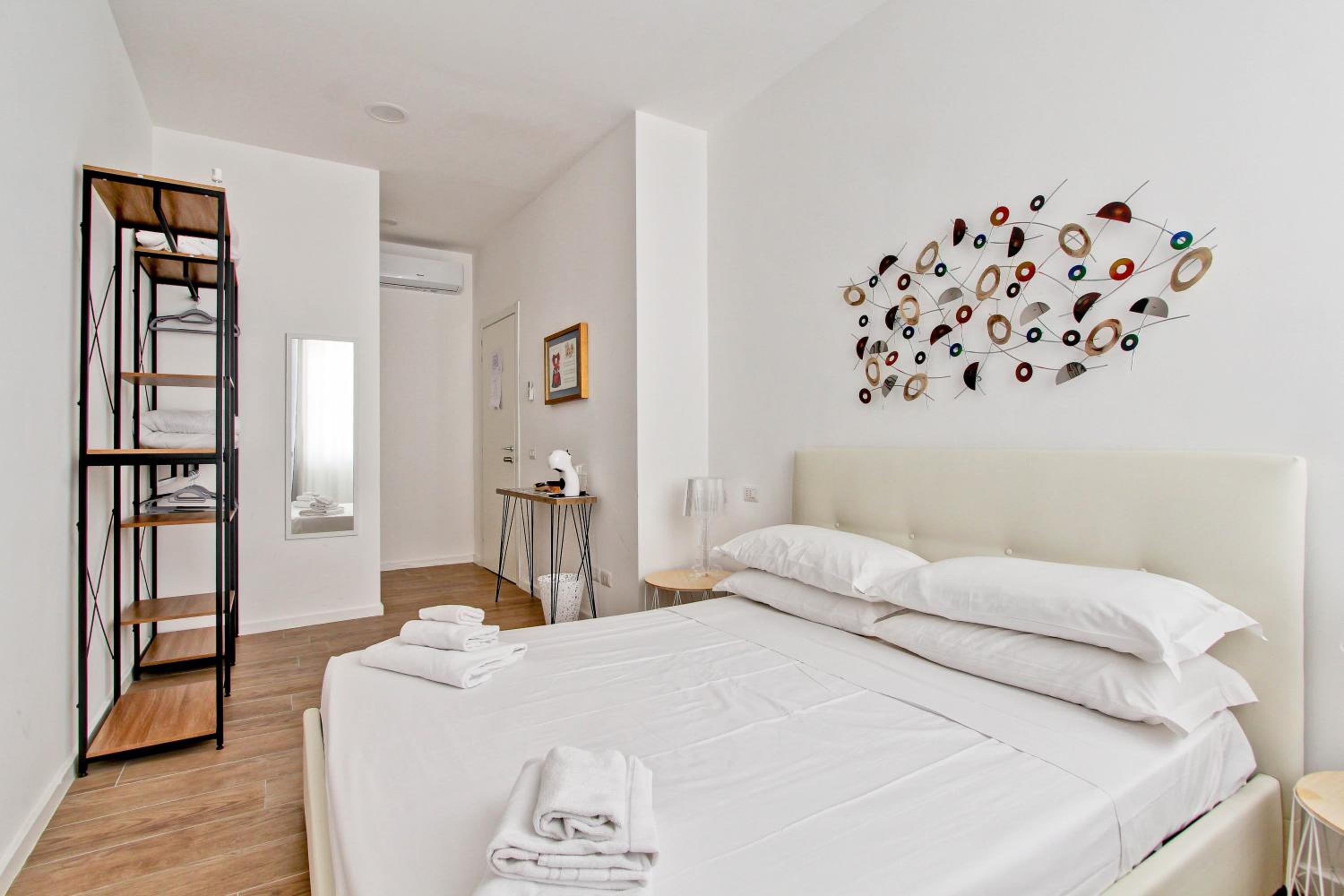Double Room with Private Bathroom photo 2