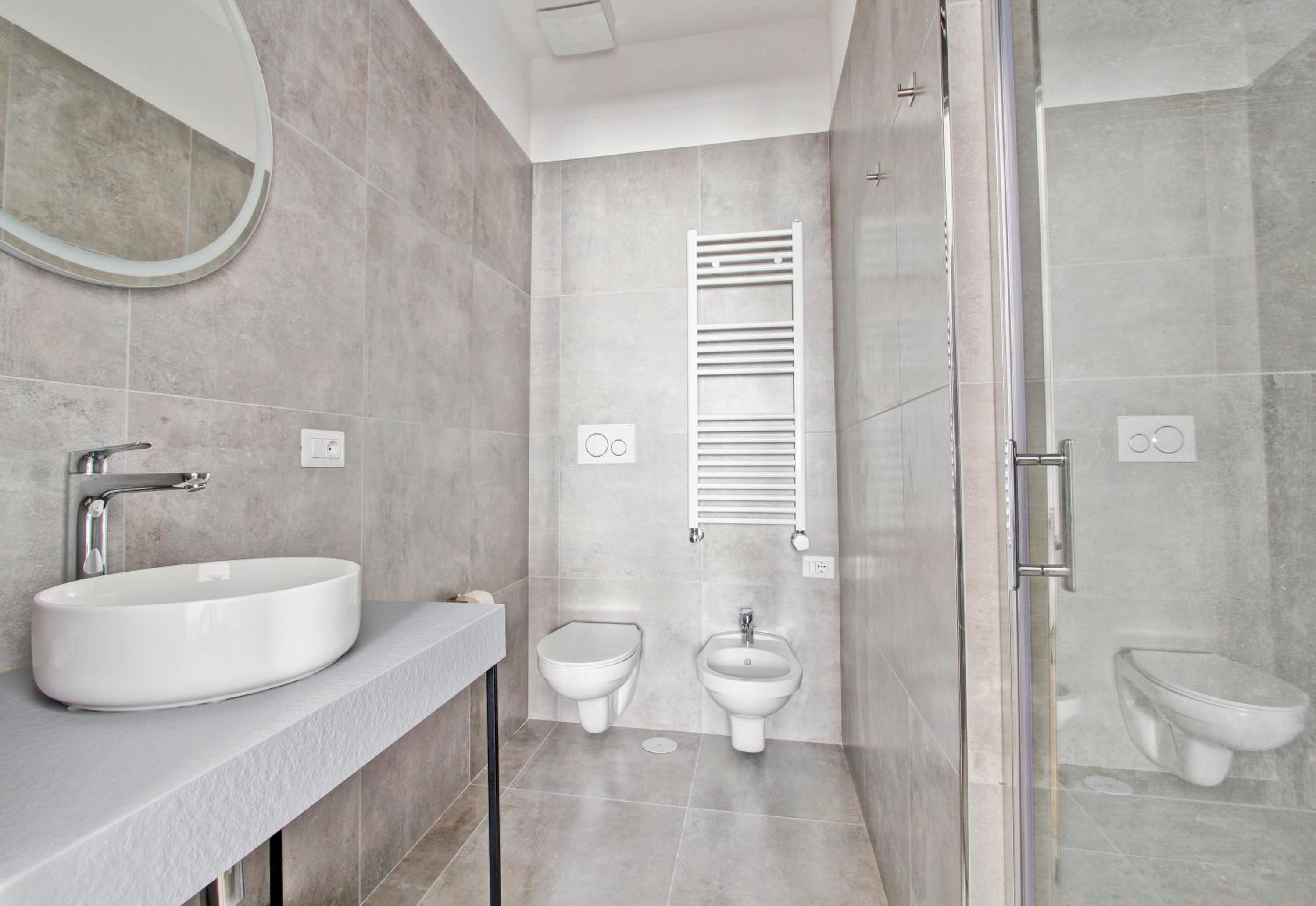 Double or Twin Room with Private Bathroom photo 3