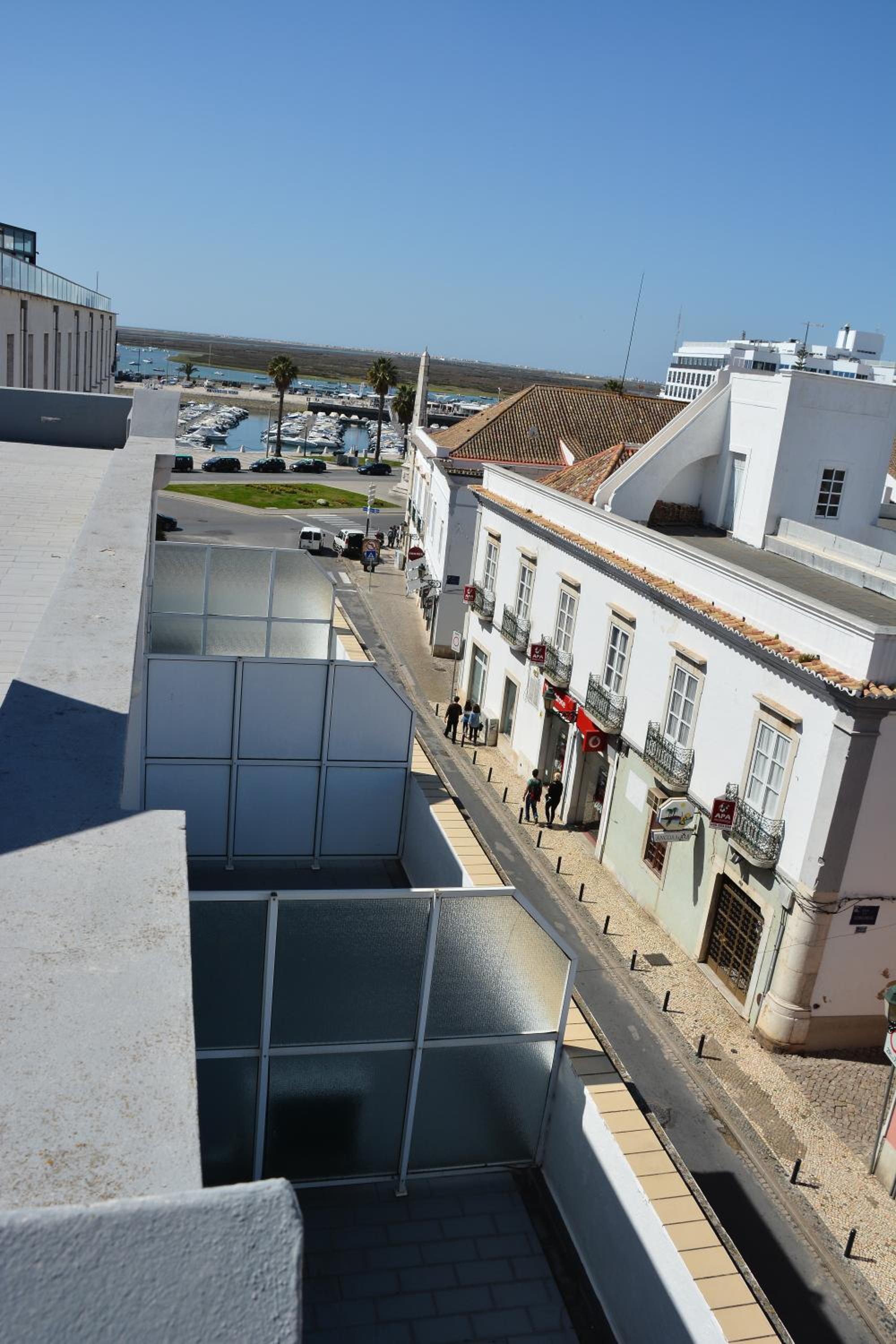 Classic Double Room with Balcony - Photo 9