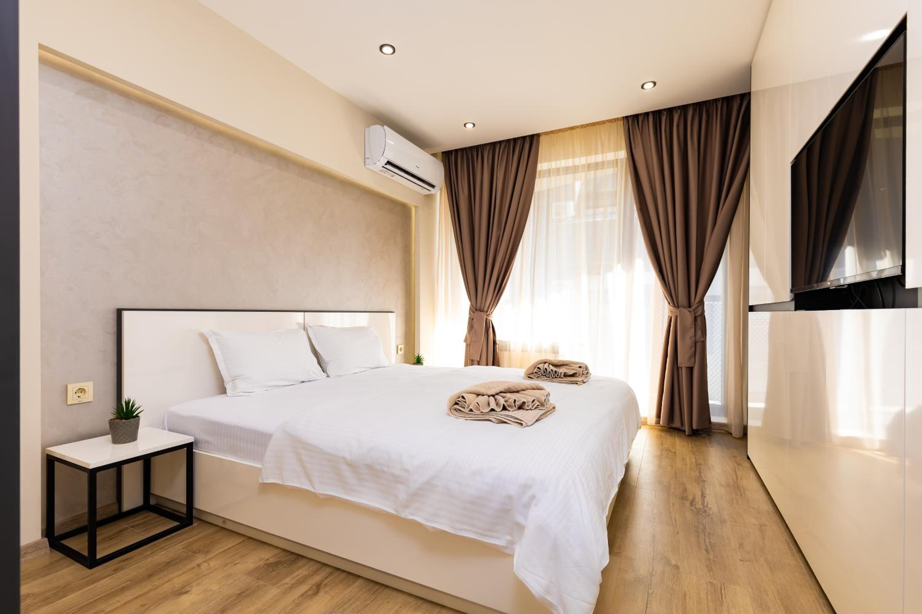 Apartment with Terrace photo 3