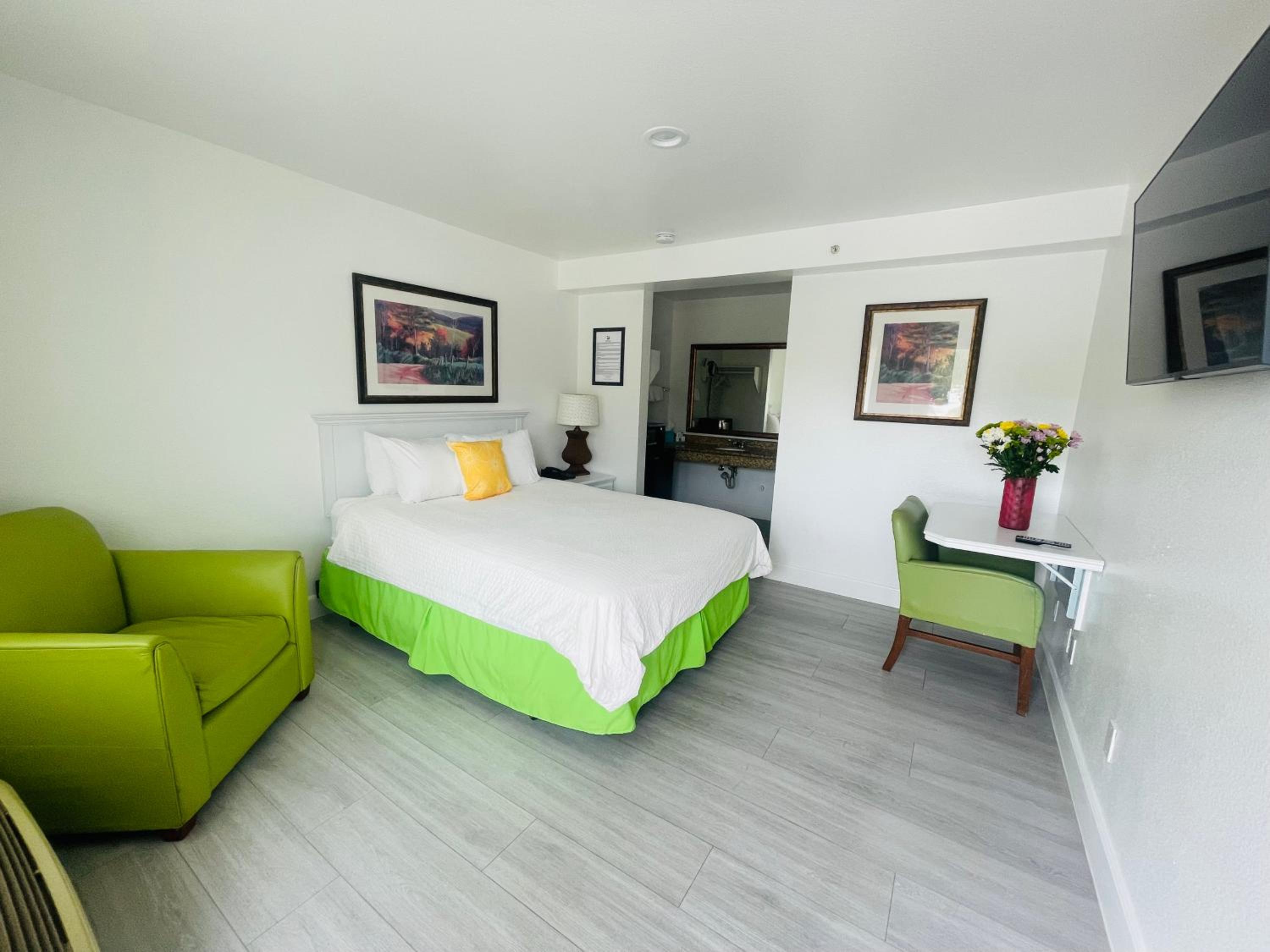 Queen Room - Photo 1
