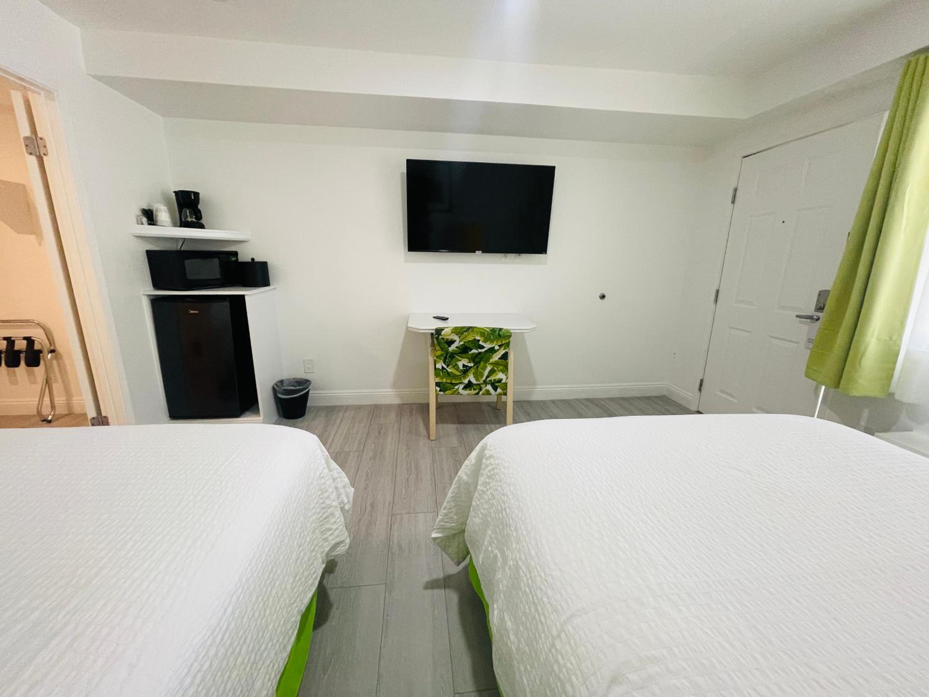 Double Suite - Photo 3