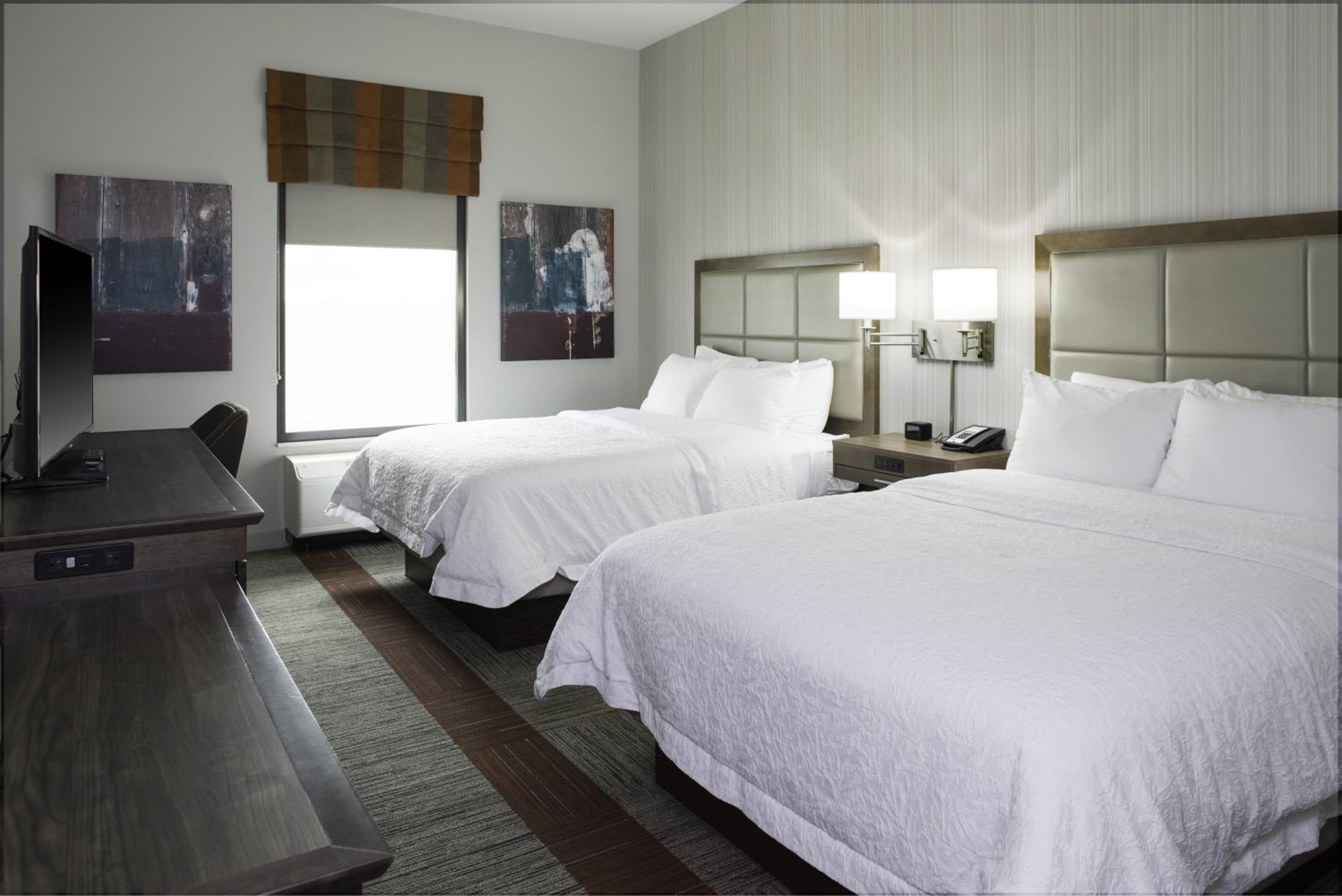 Queen Room with Two Queen Beds - Non-Smoking