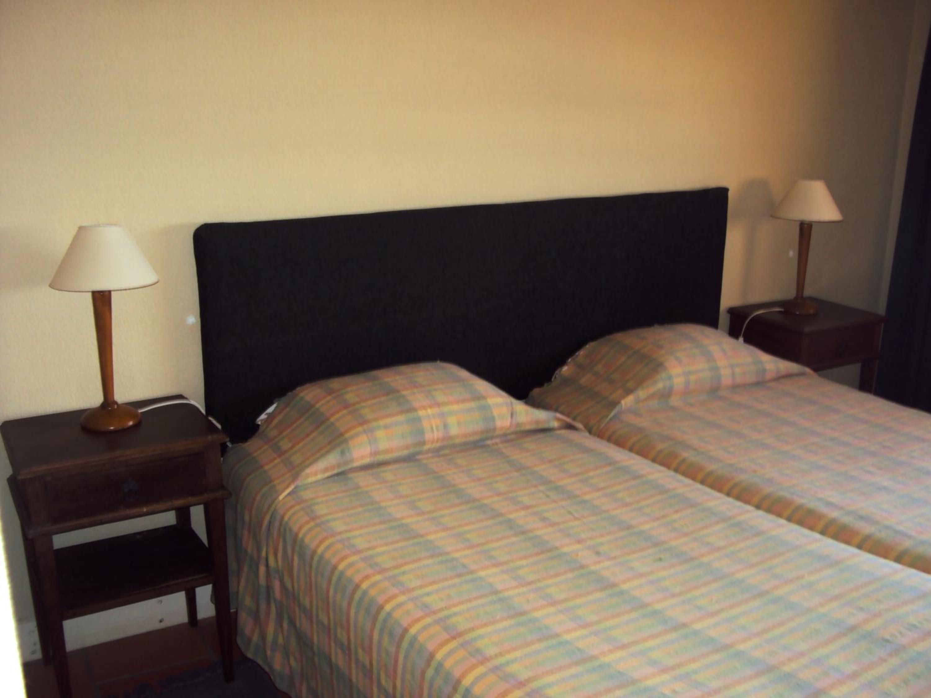Twin Room with Sea View - Photo 8