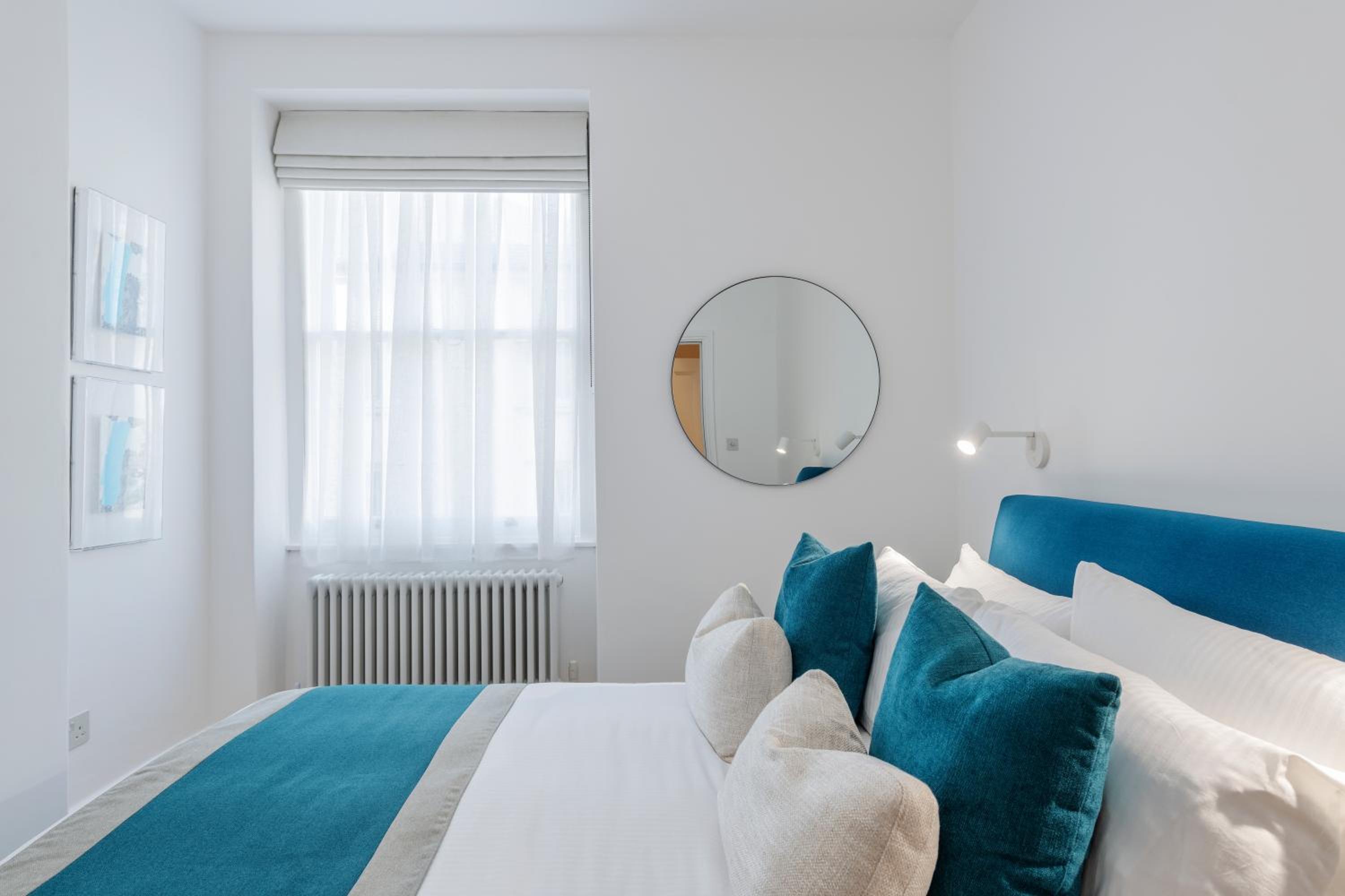 One-Bedroom Apartment - Photo 8