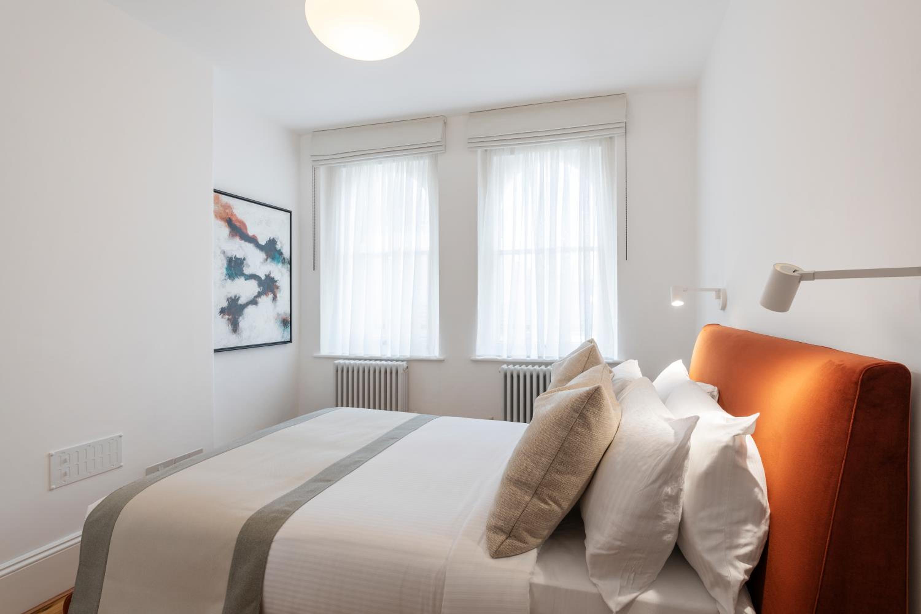 One-Bedroom Apartment - Photo 18