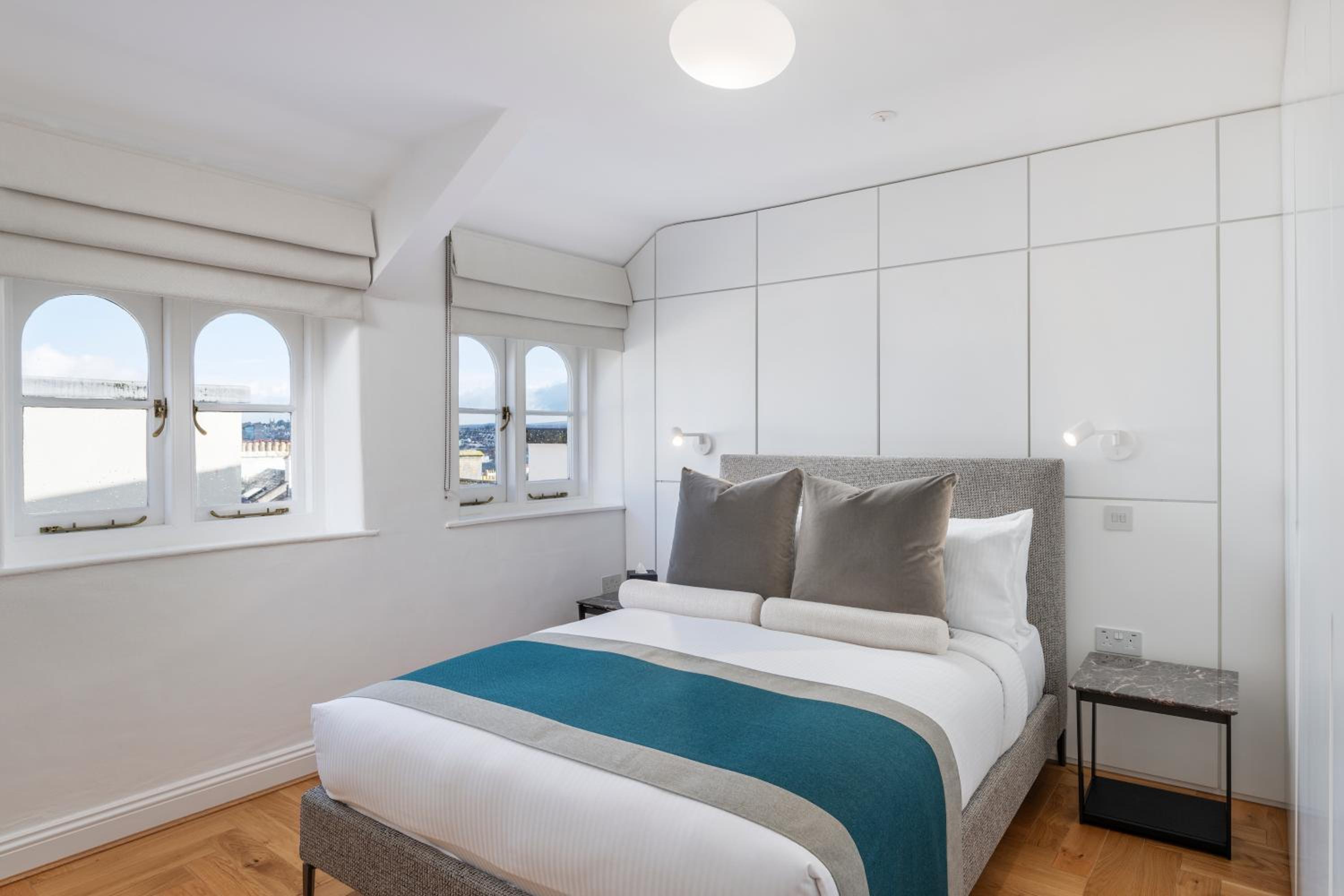 Penthouse Apartment - Photo 8