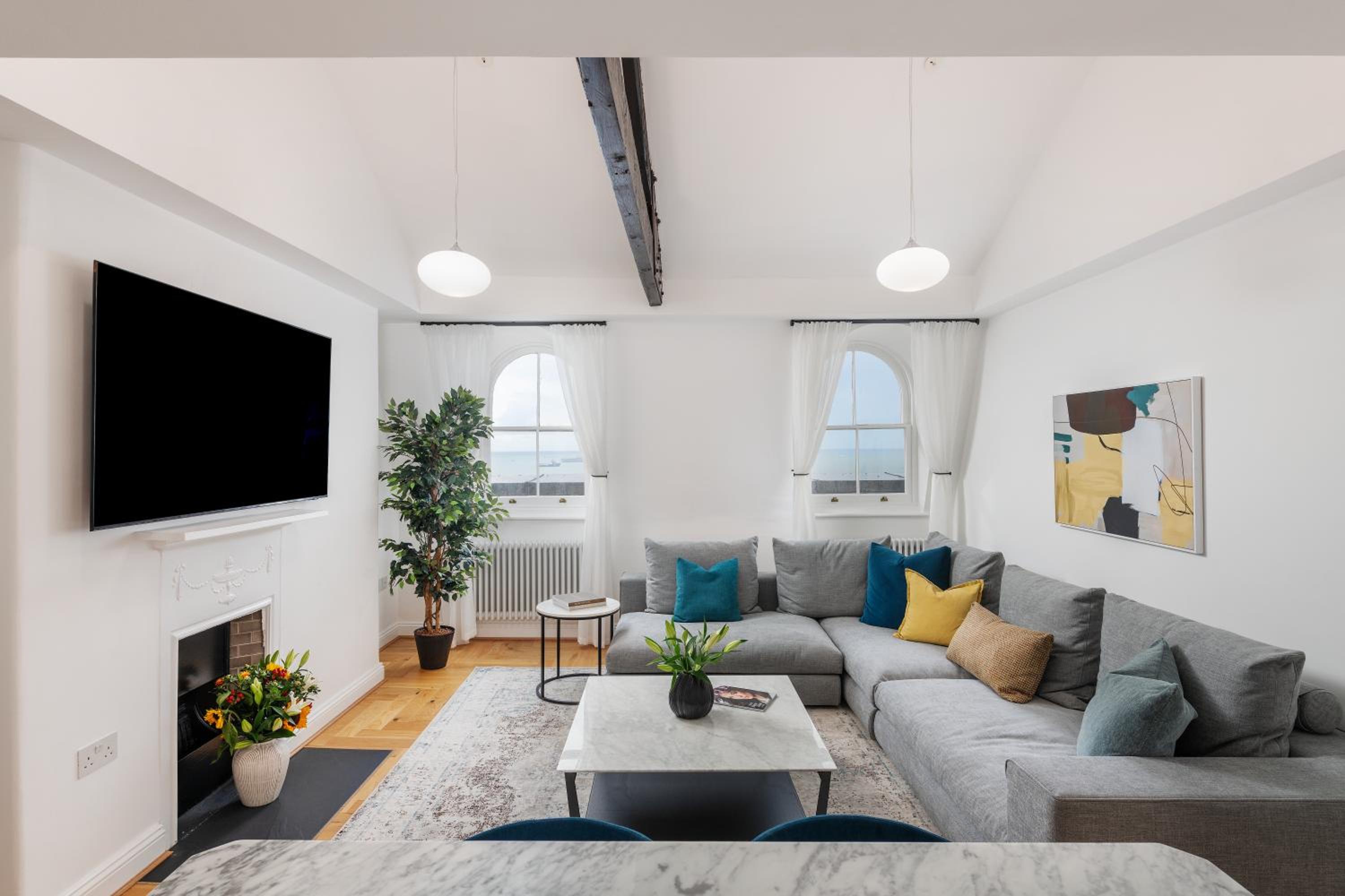 Penthouse Apartment - Photo 1