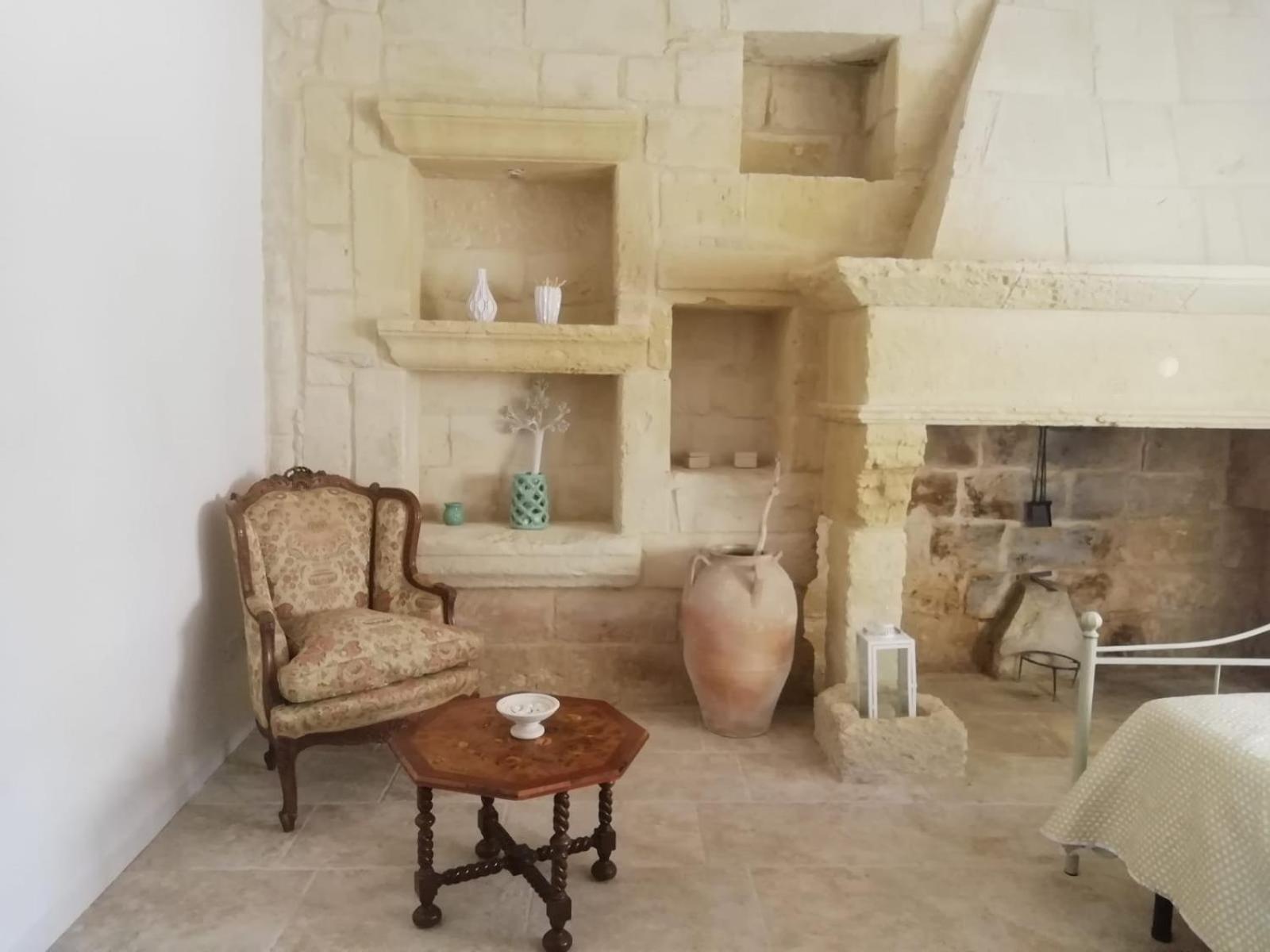 Double Room with Patio photo 1