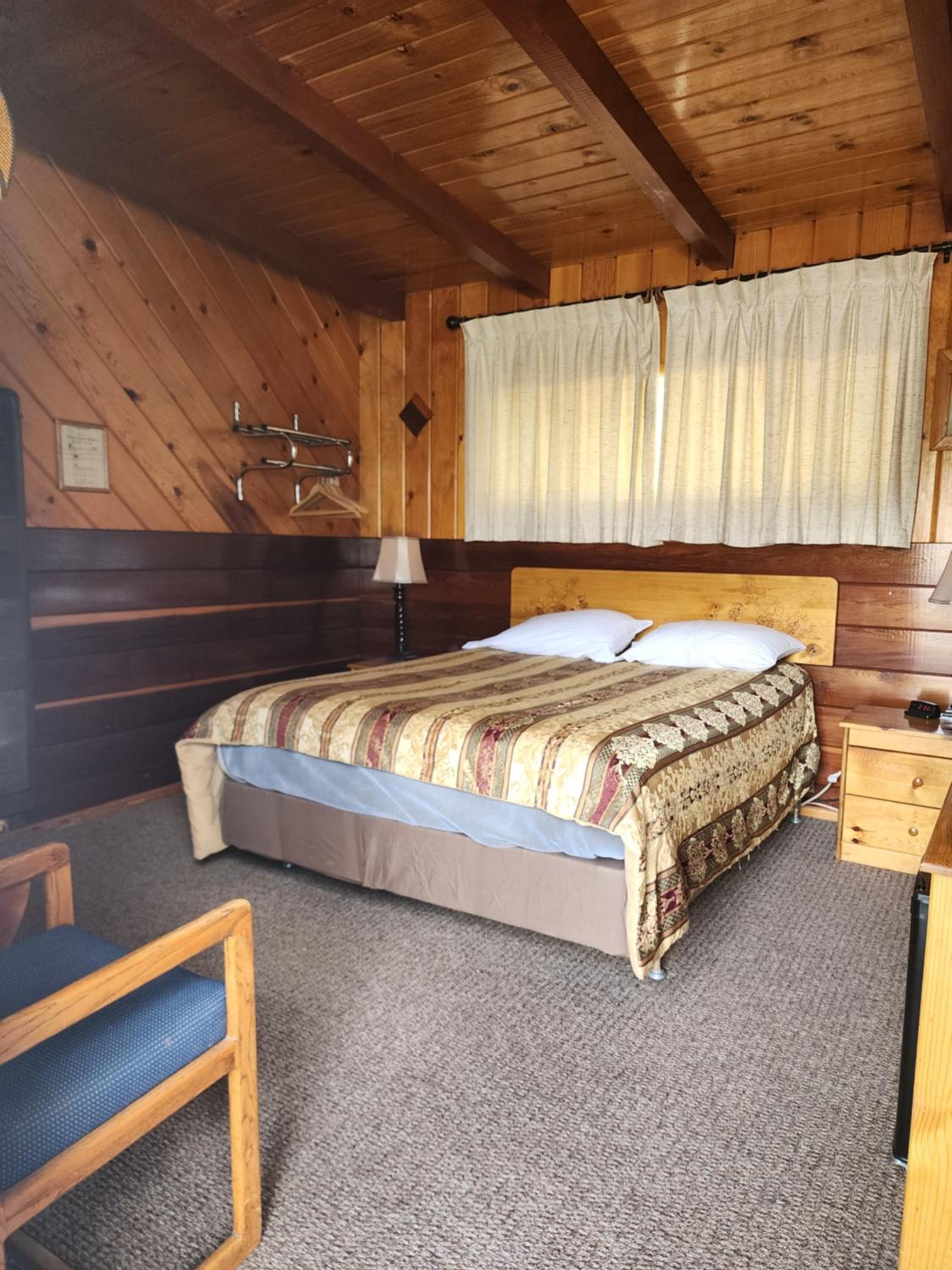Queen Room - Photo 3