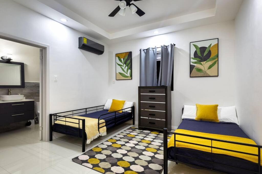 Three-Bedroom Villa photo 3