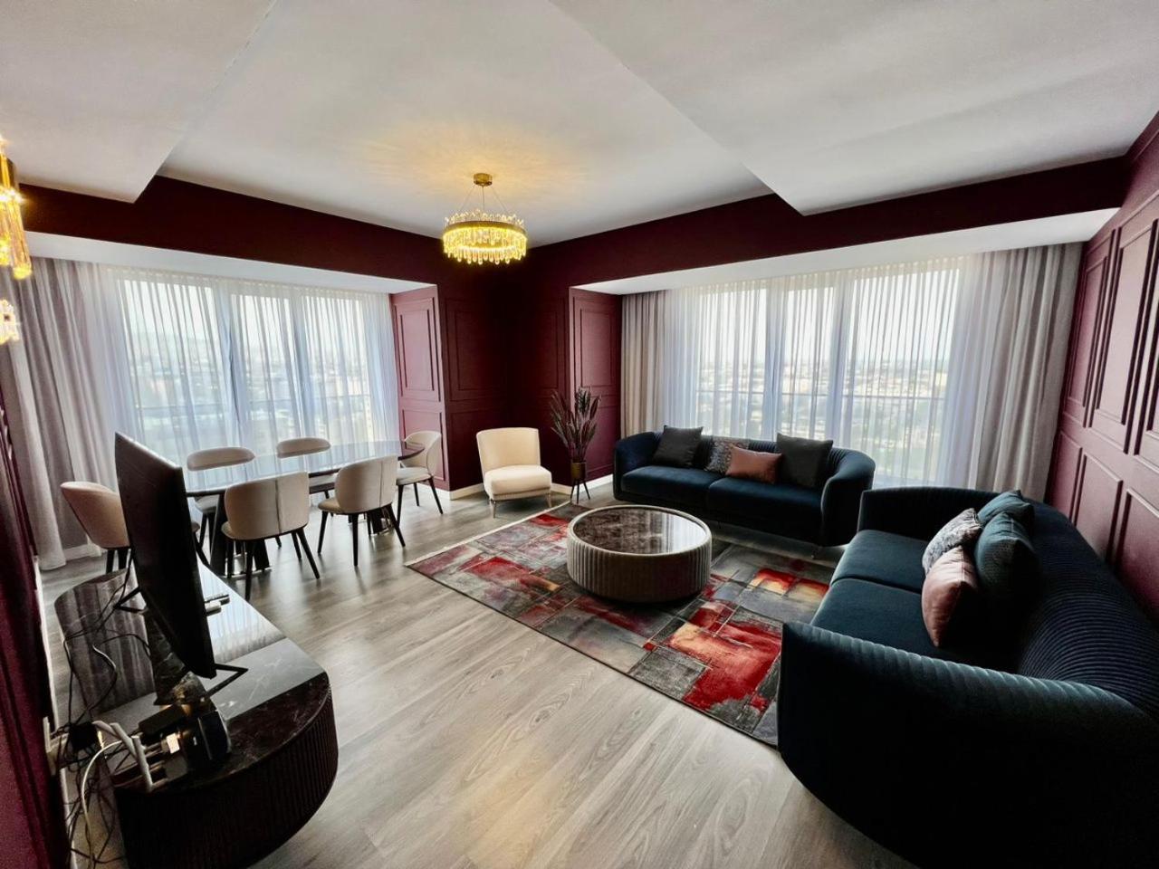 Three-Bedroom Apartment photo 1