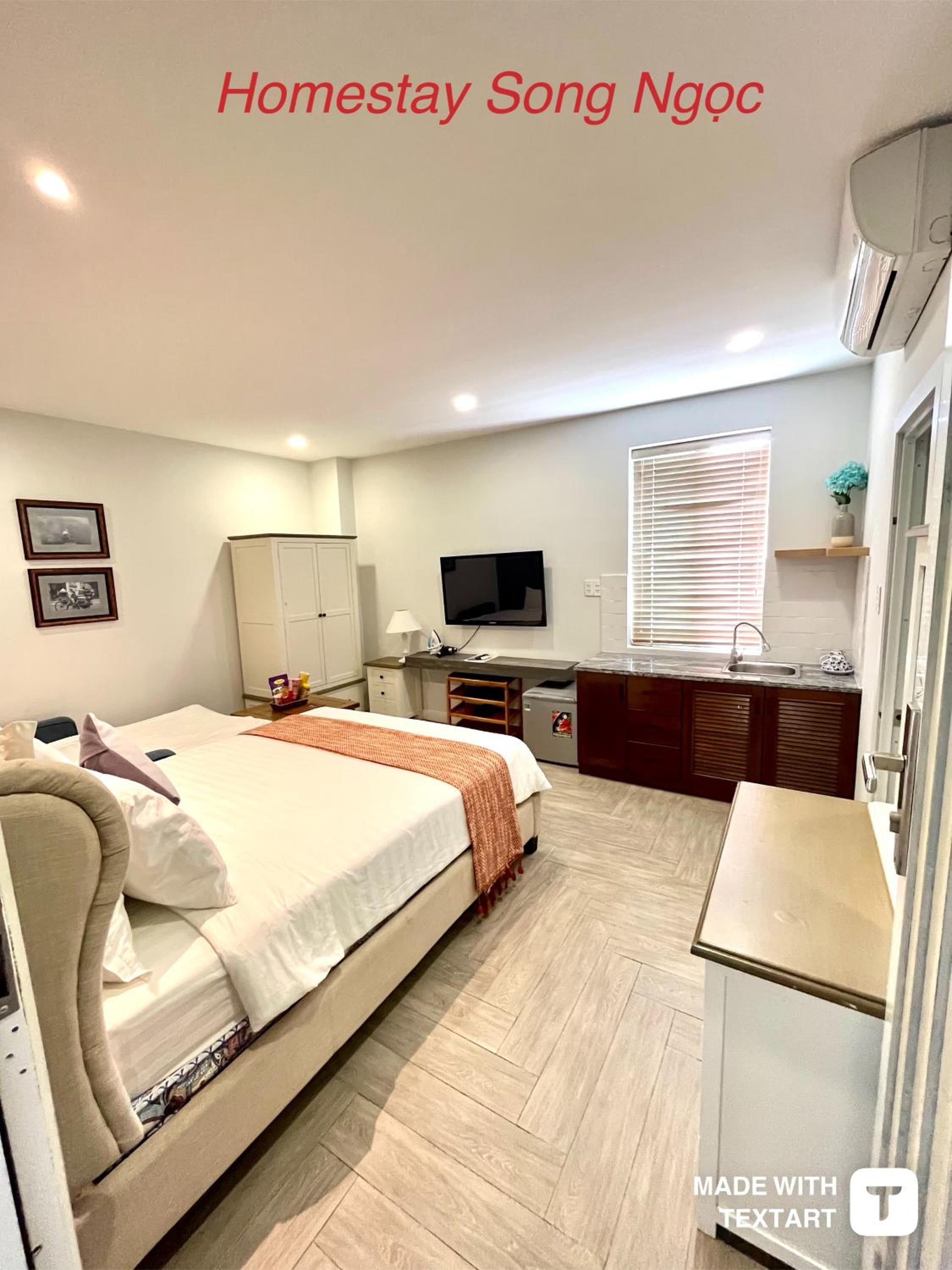 Triple Room with Balcony