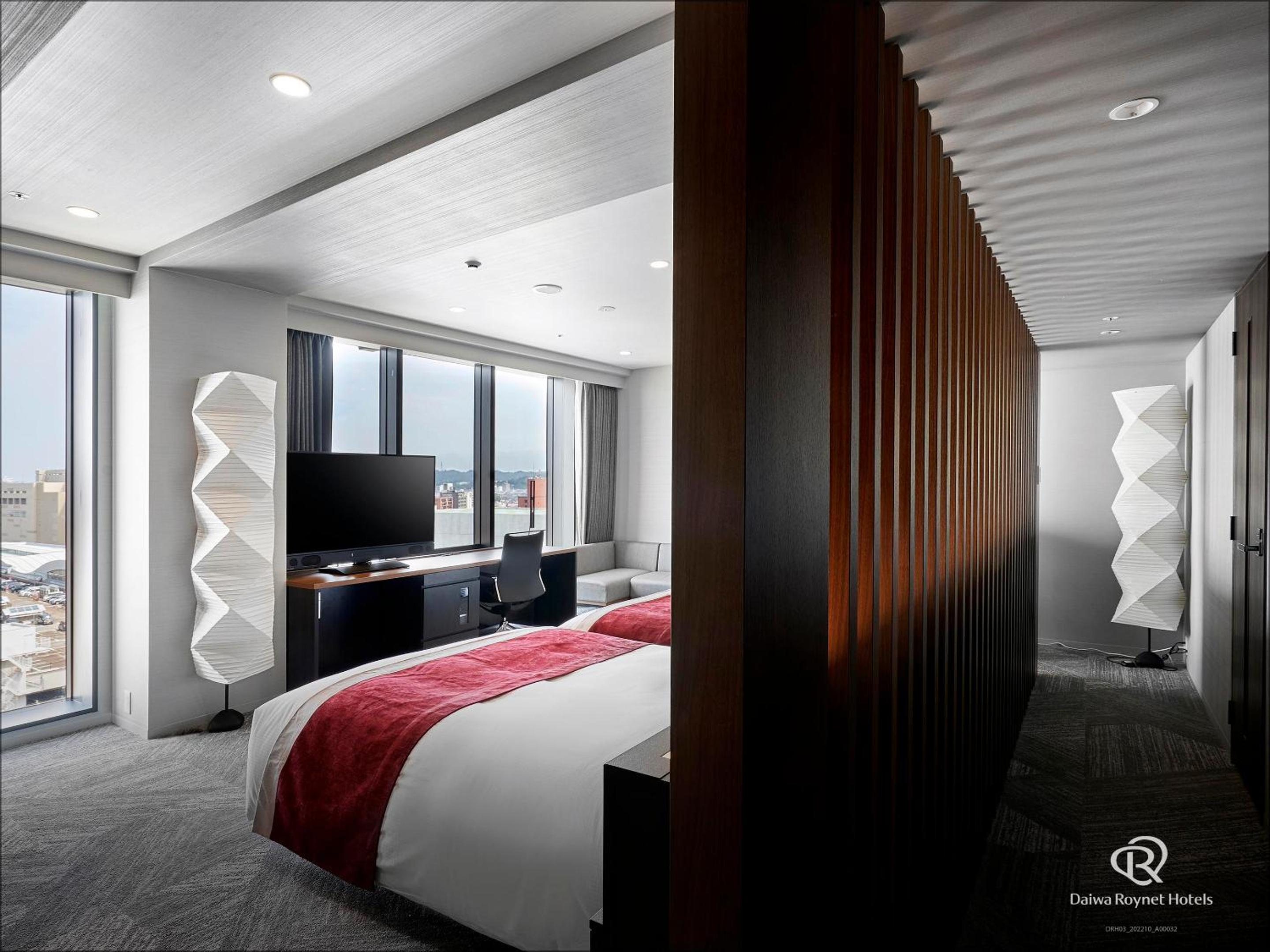 Junior Suite Twin - Photo 24