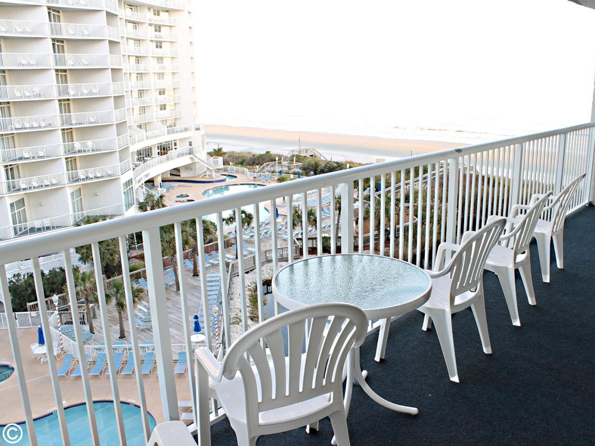 Two-Bedroom Suite with Ocean View - Photo 2