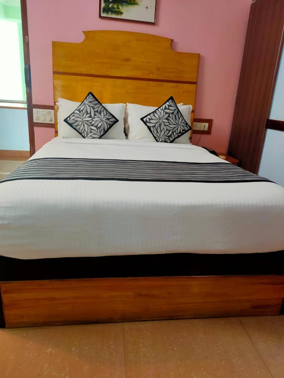 Deluxe Room - Photo 1
