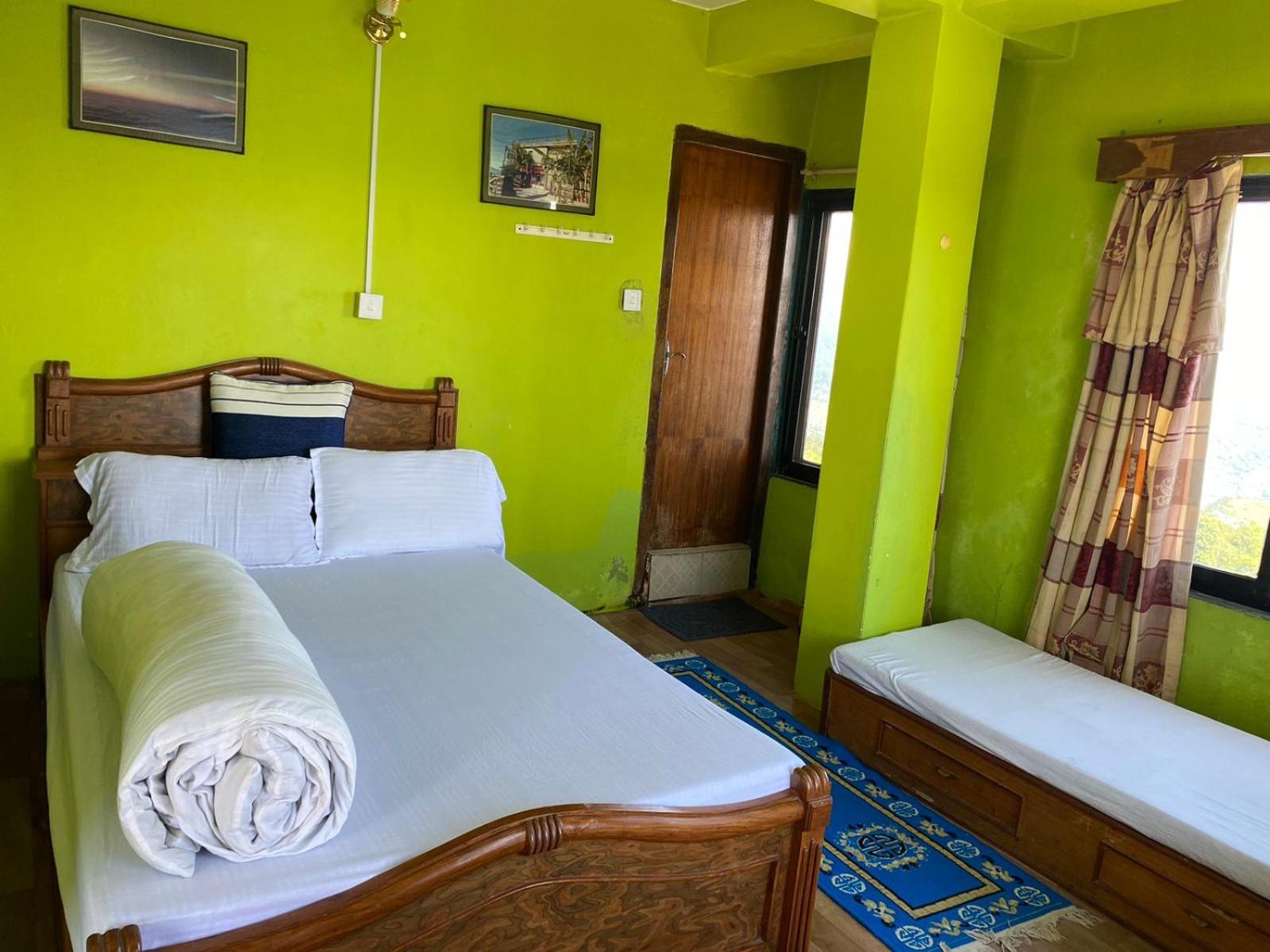 Double or Twin Room photo 3