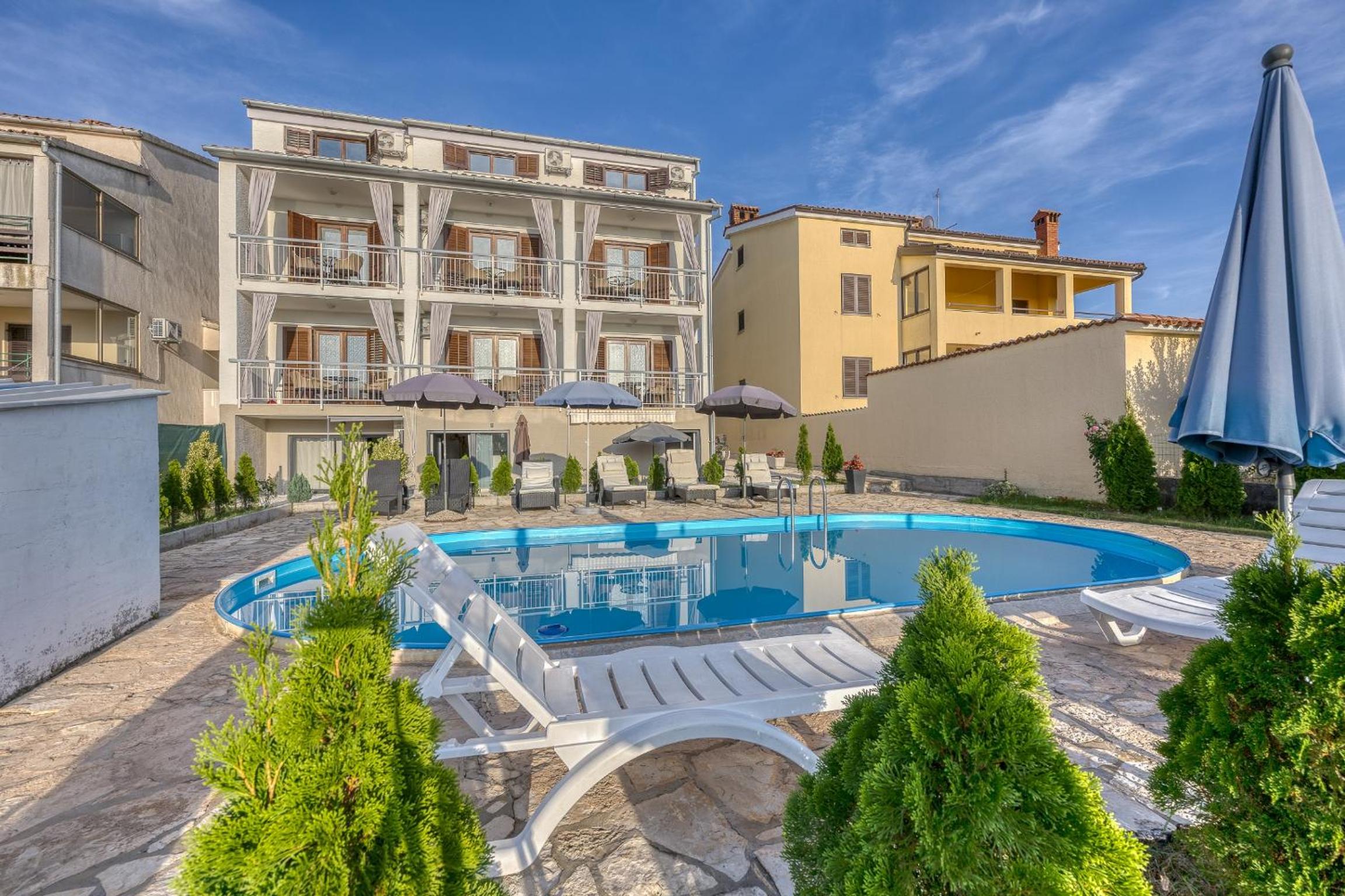 Apartment with Sea View - Photo 21