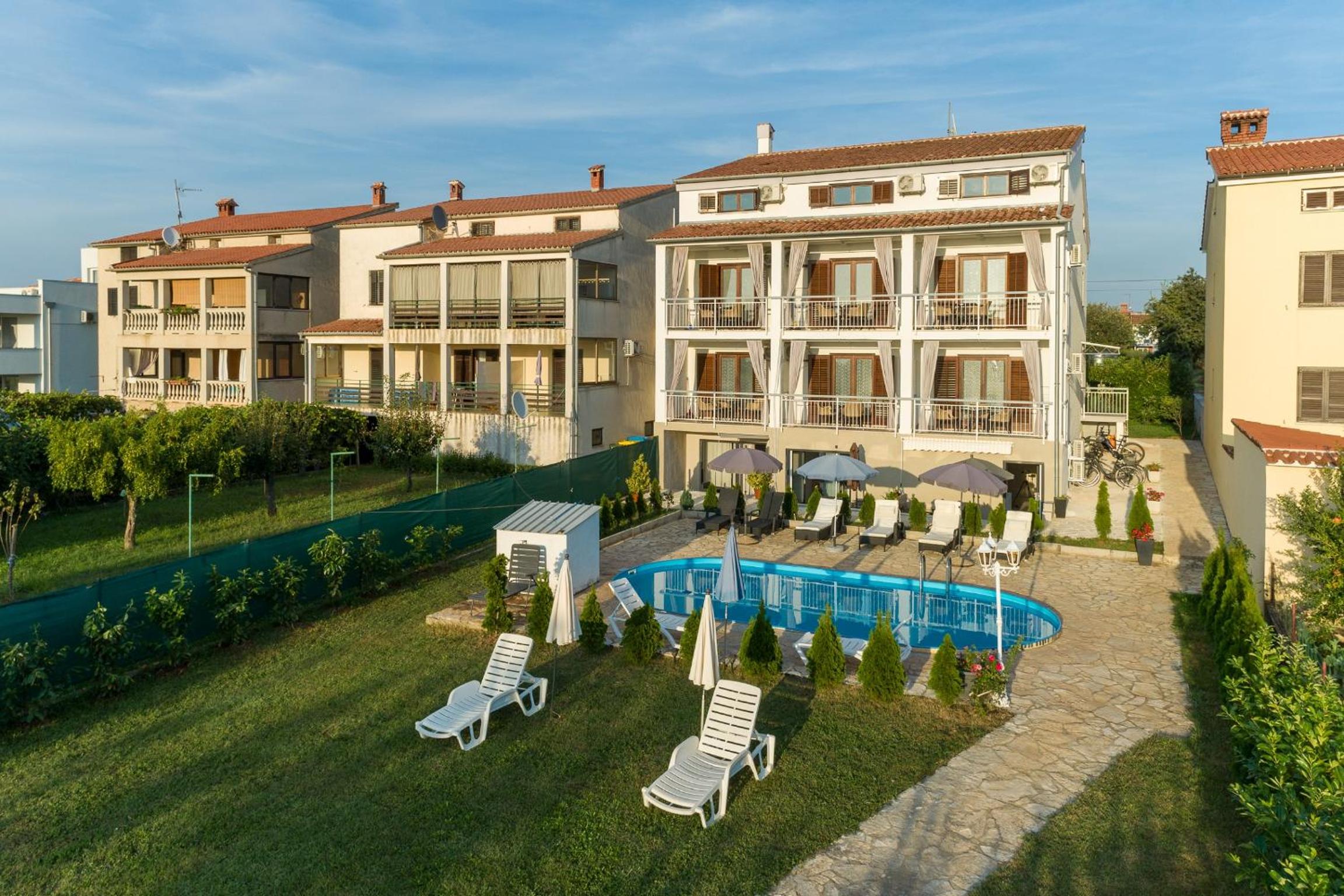 Apartment with Sea View - Photo 14