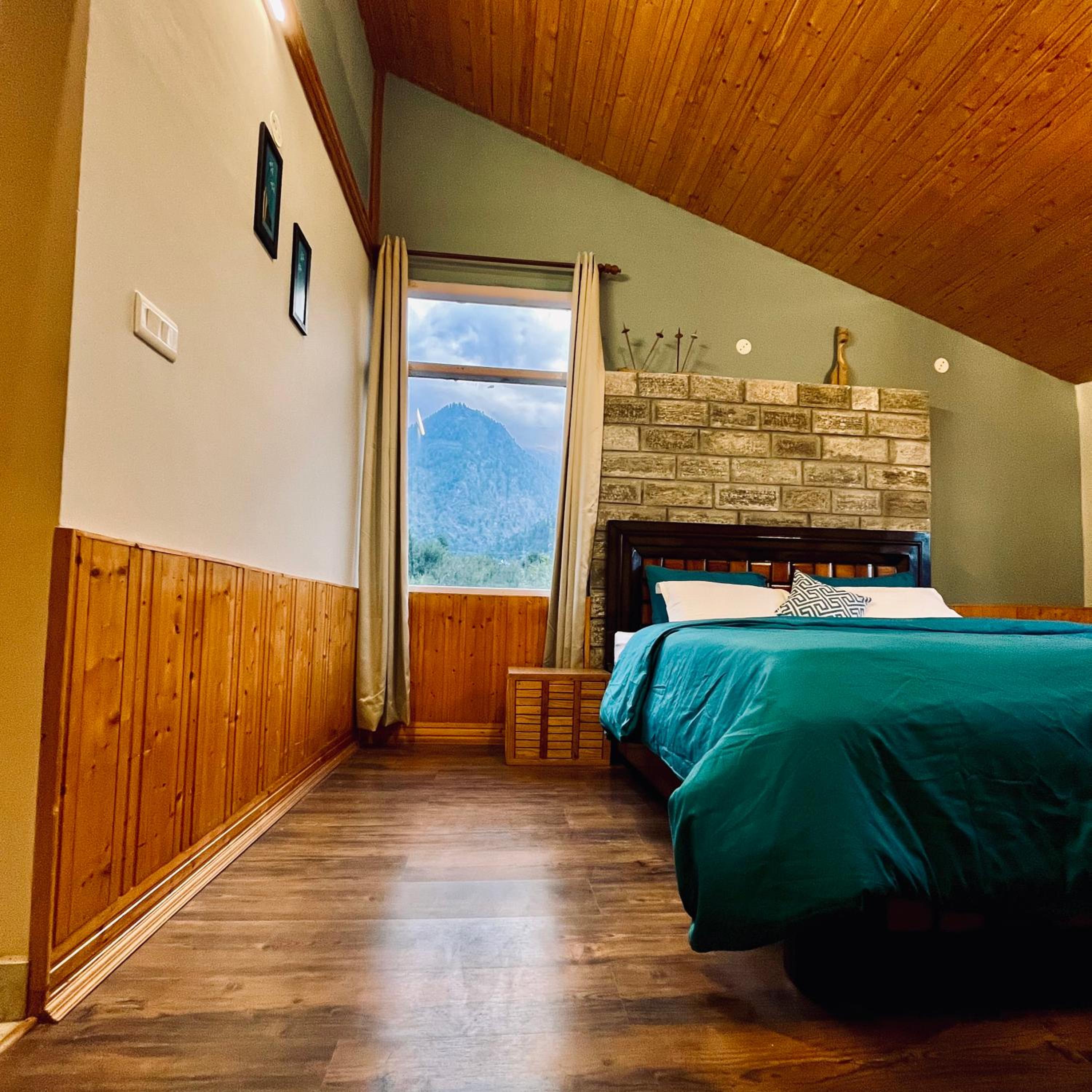 Superior King Room photo 3