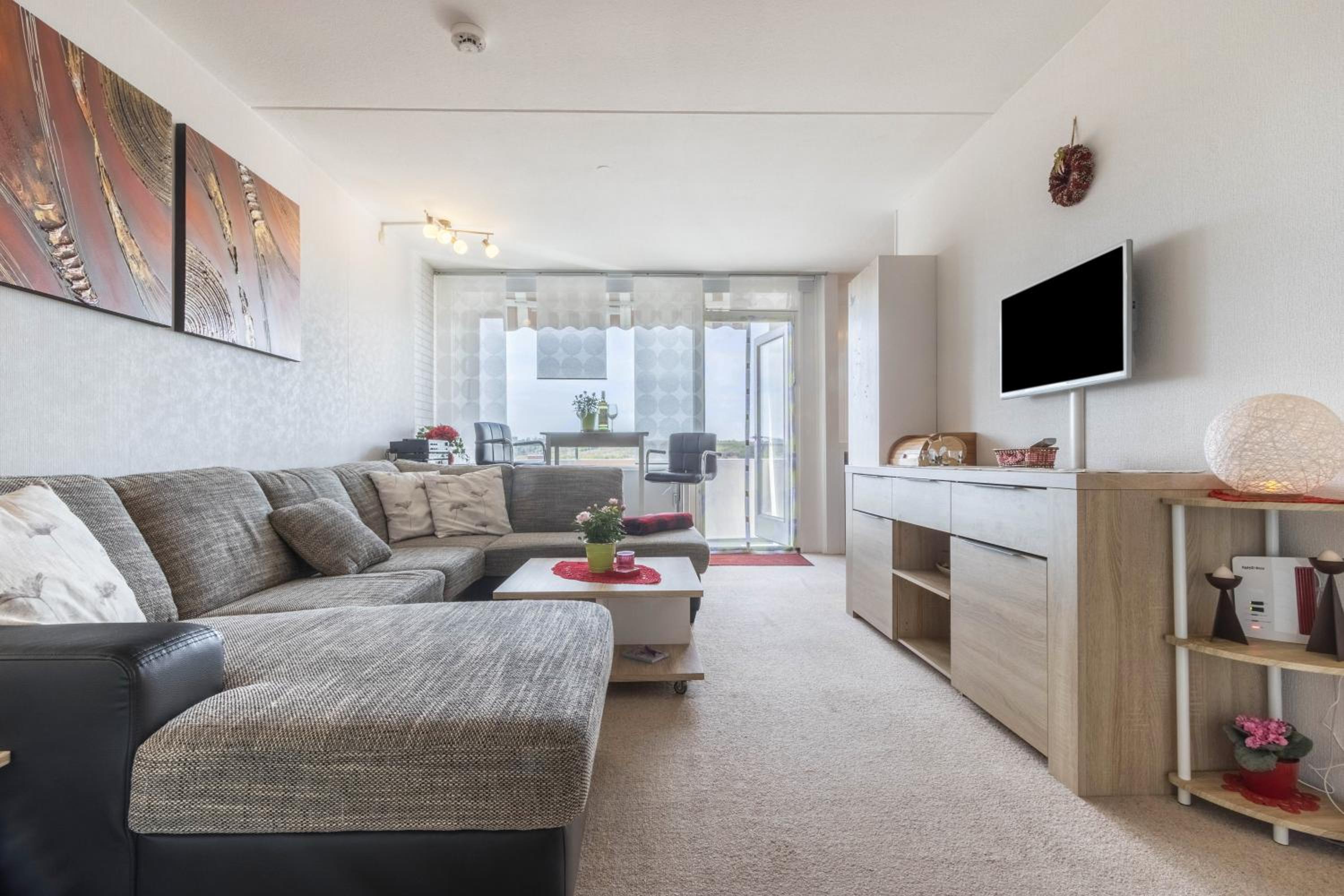 Superior One-Bedroom Apartment with Balcony