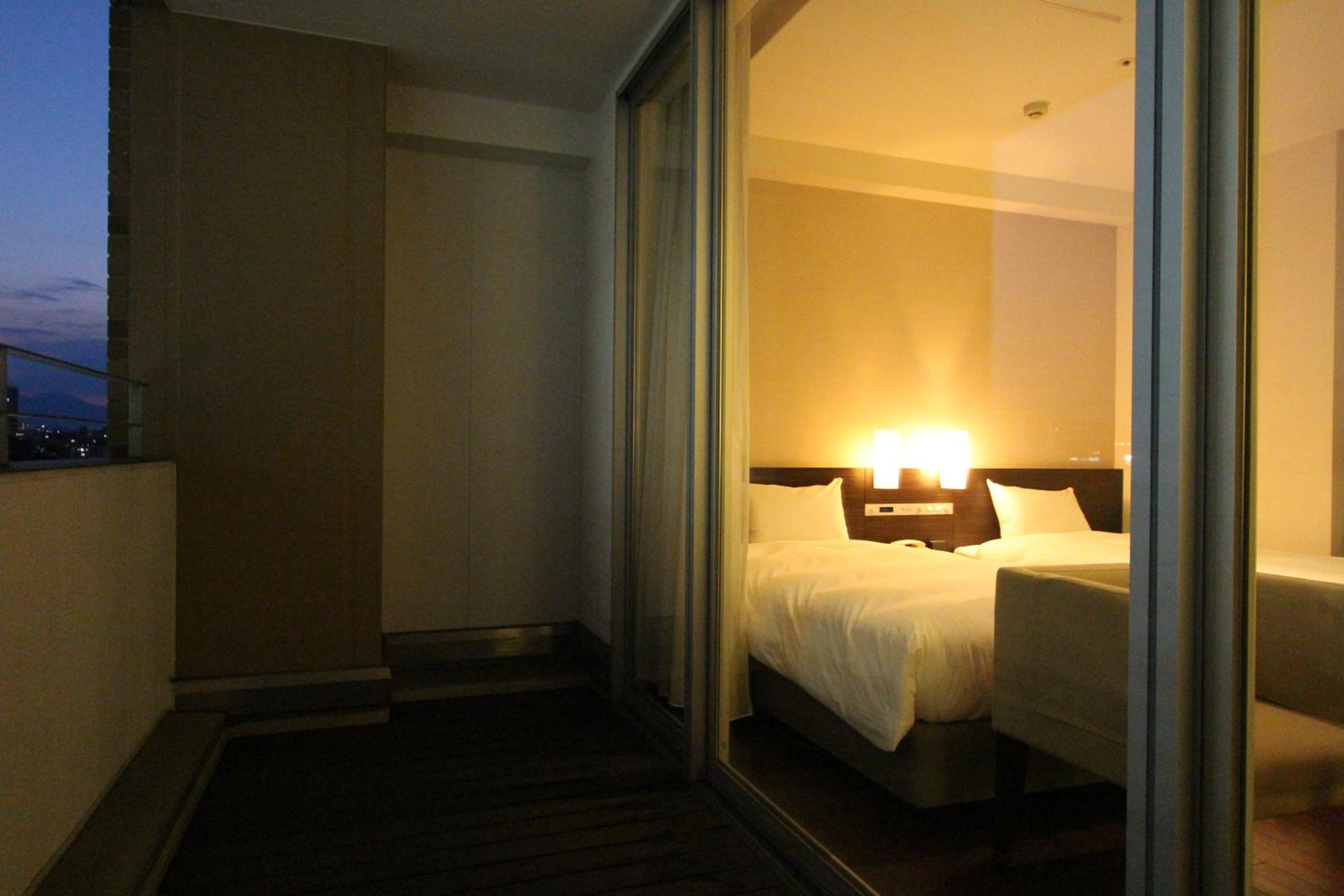 Superior Twin Room with Balcony - Photo 4
