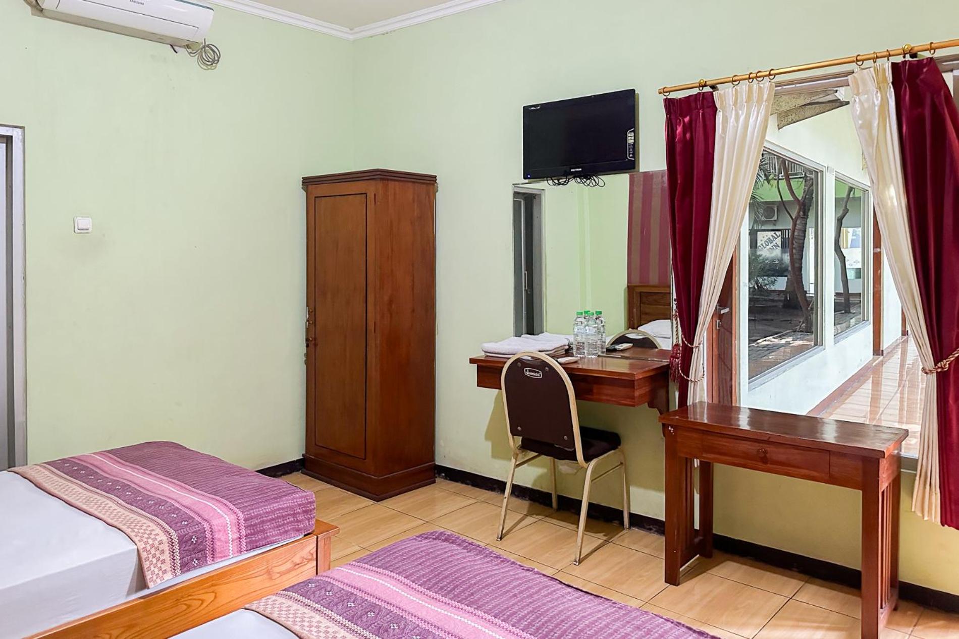 Standard Twin Room - Photo 2
