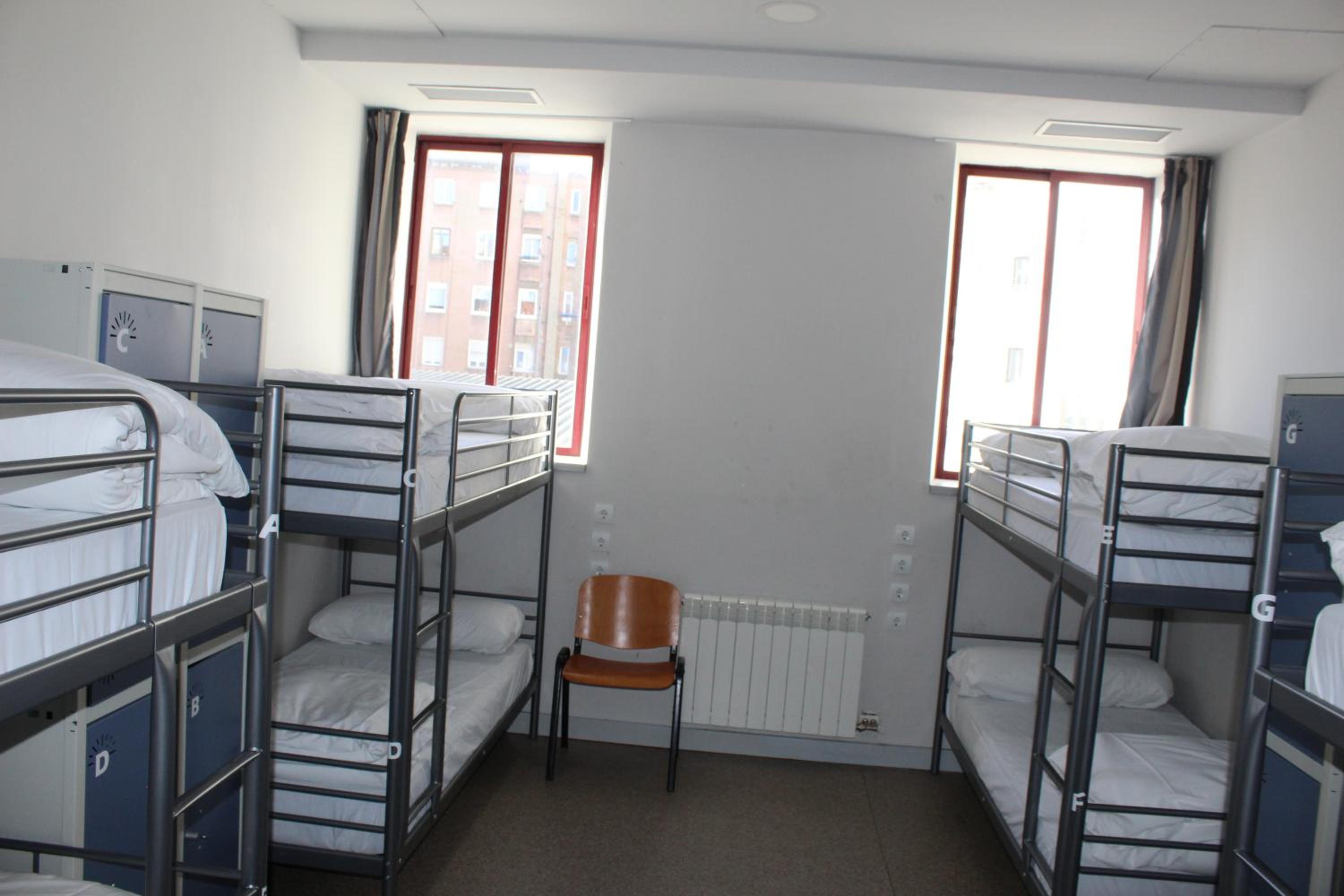 Bed in 8-Bed Dormitory Room photo 3