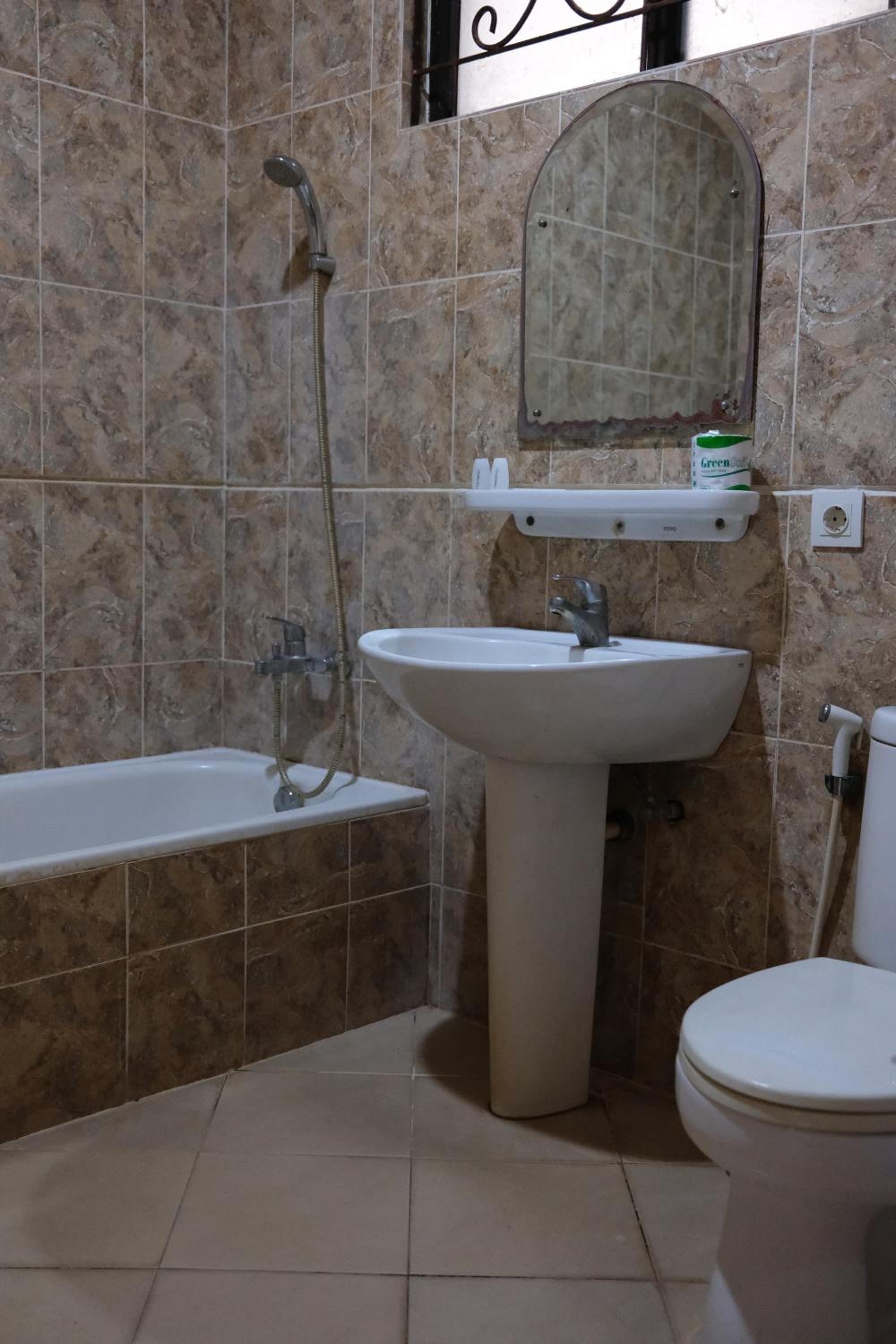 Standard Double or Twin Room photo 2