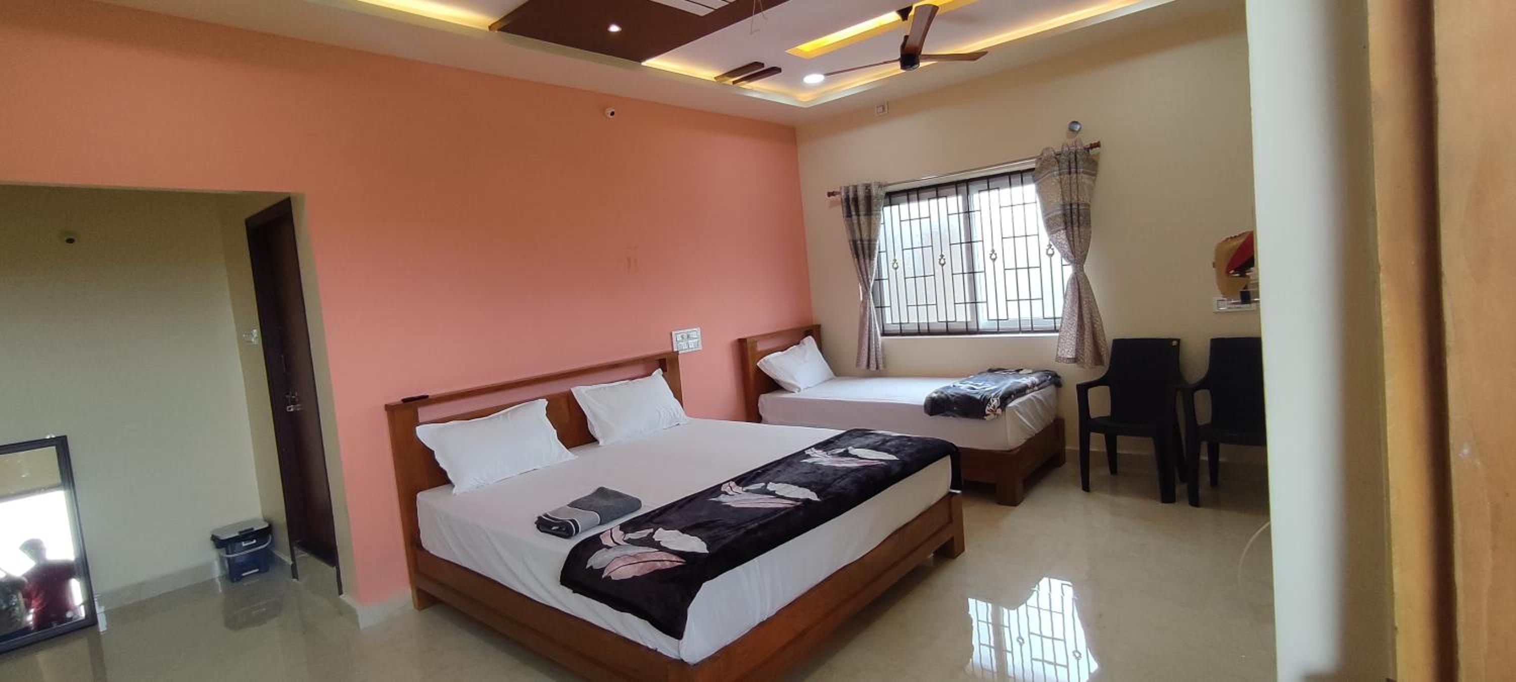 Triple Room with Private Bathroom photo 1