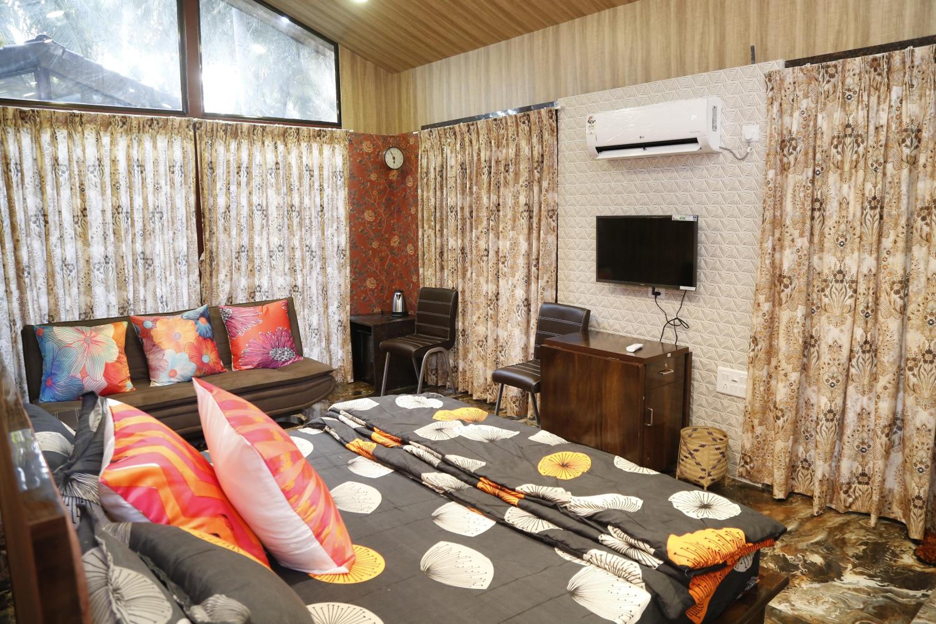 One-Bedroom House photo 1