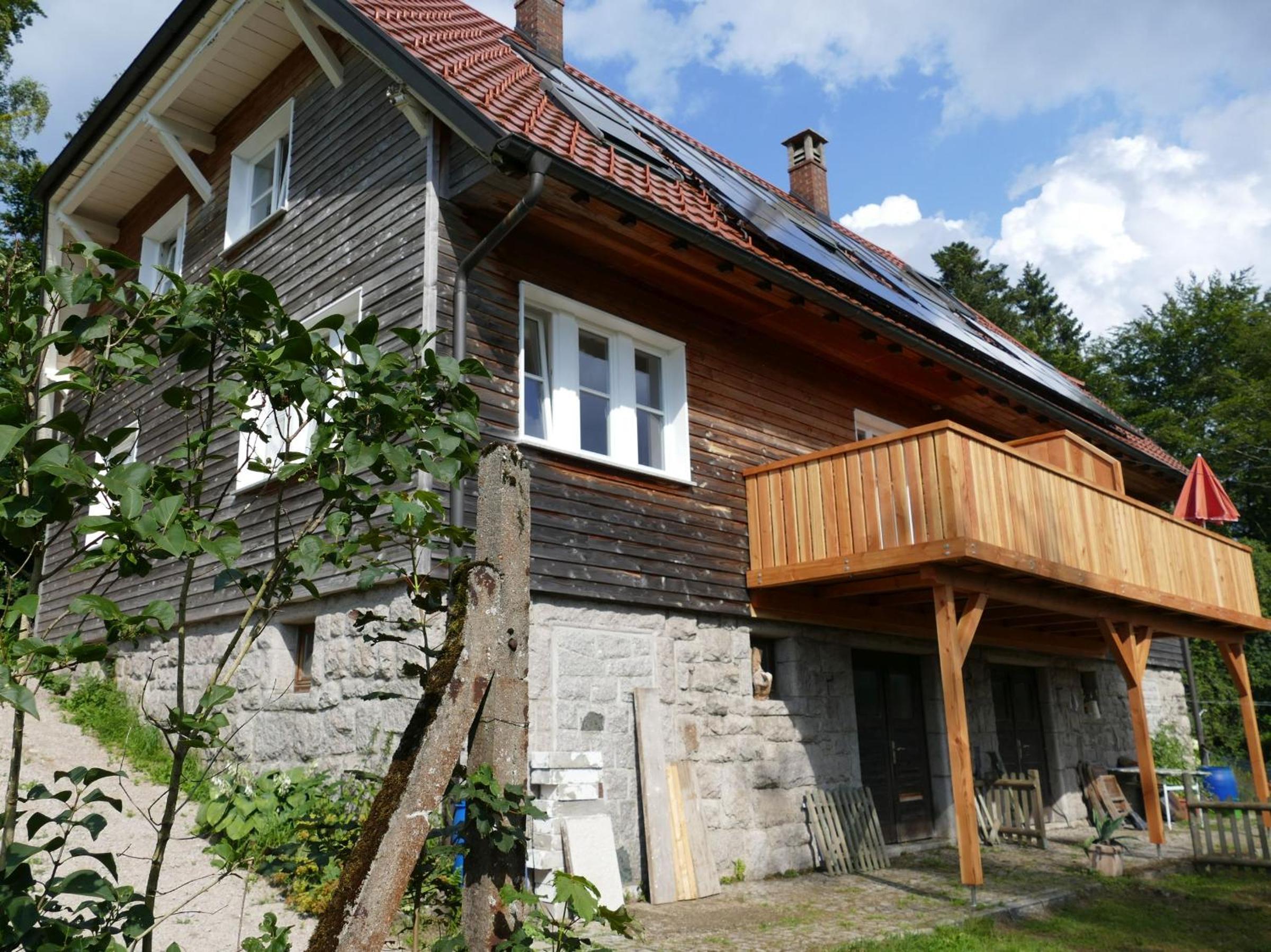 Two-Bedroom Deluxe Apartment with Garden View photo 2