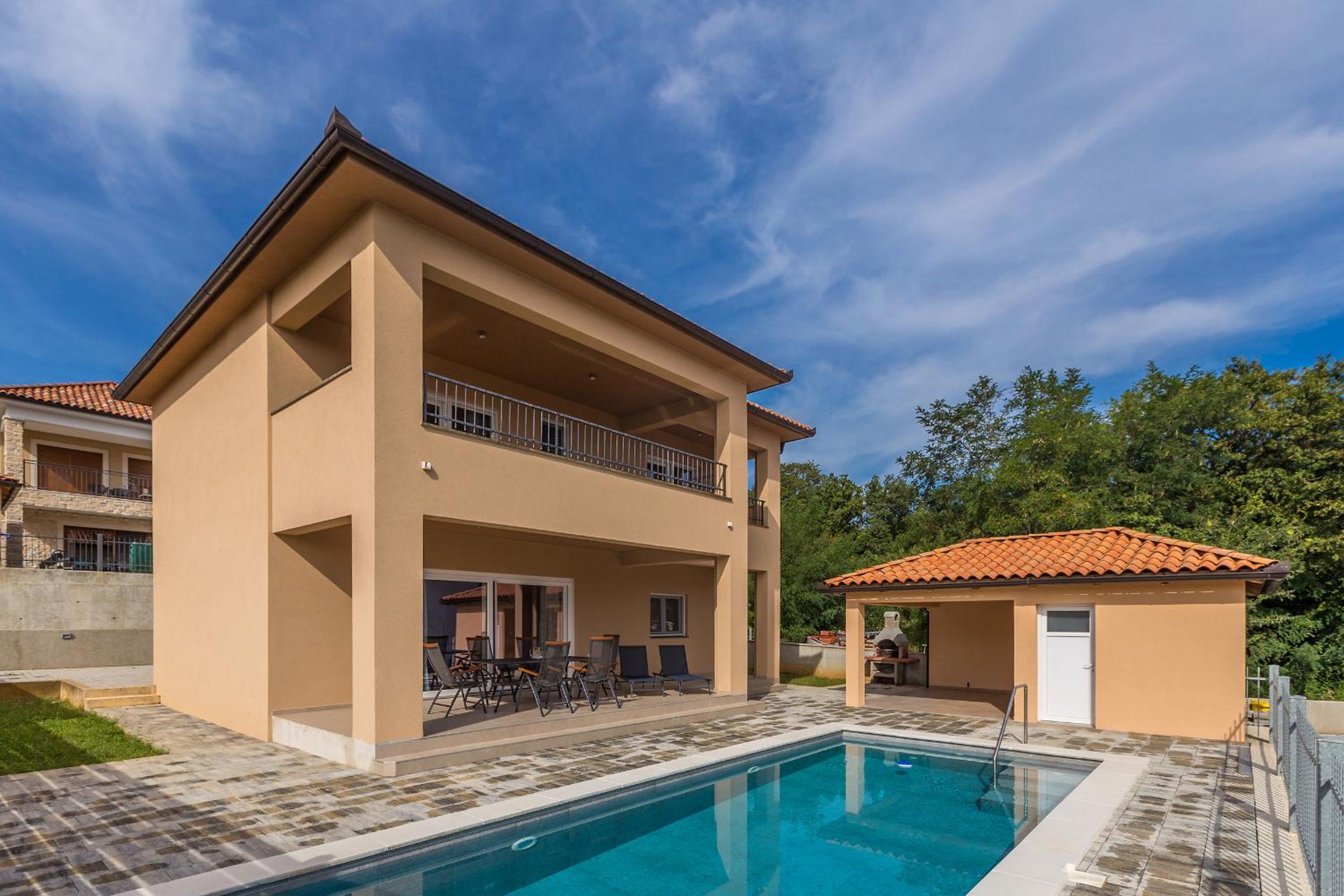 Three-Bedroom Villa photo 3