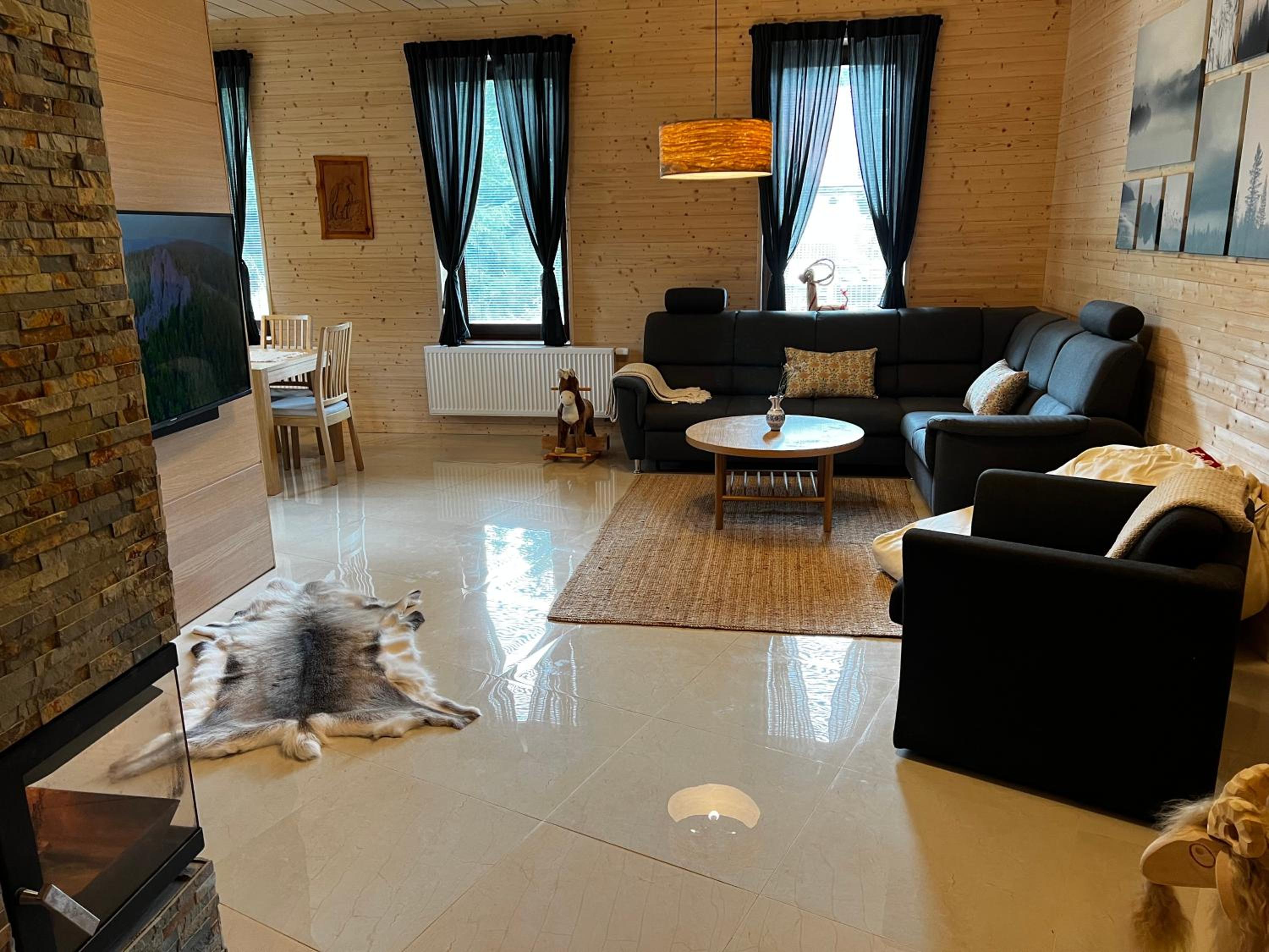 Villa photo 1
