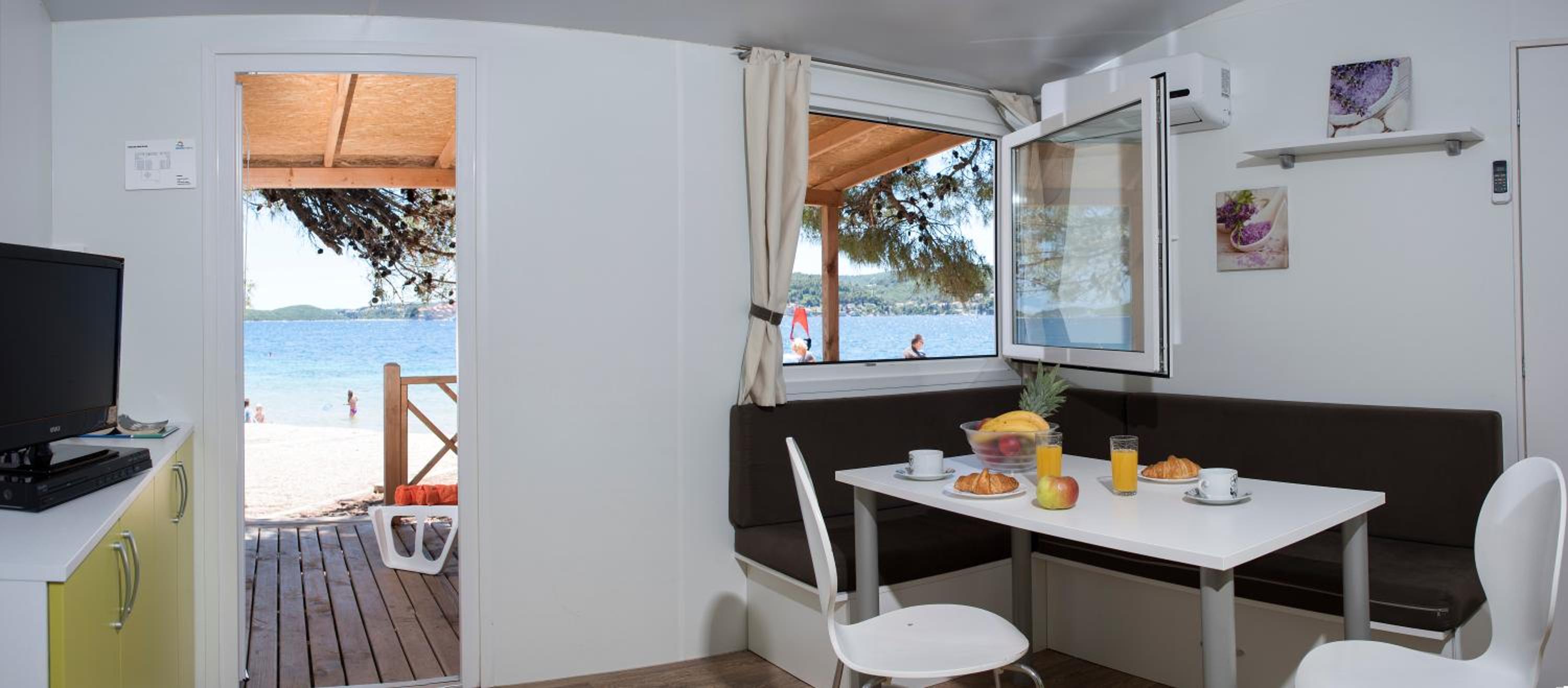 Mobile Home Premium First line photo 3
