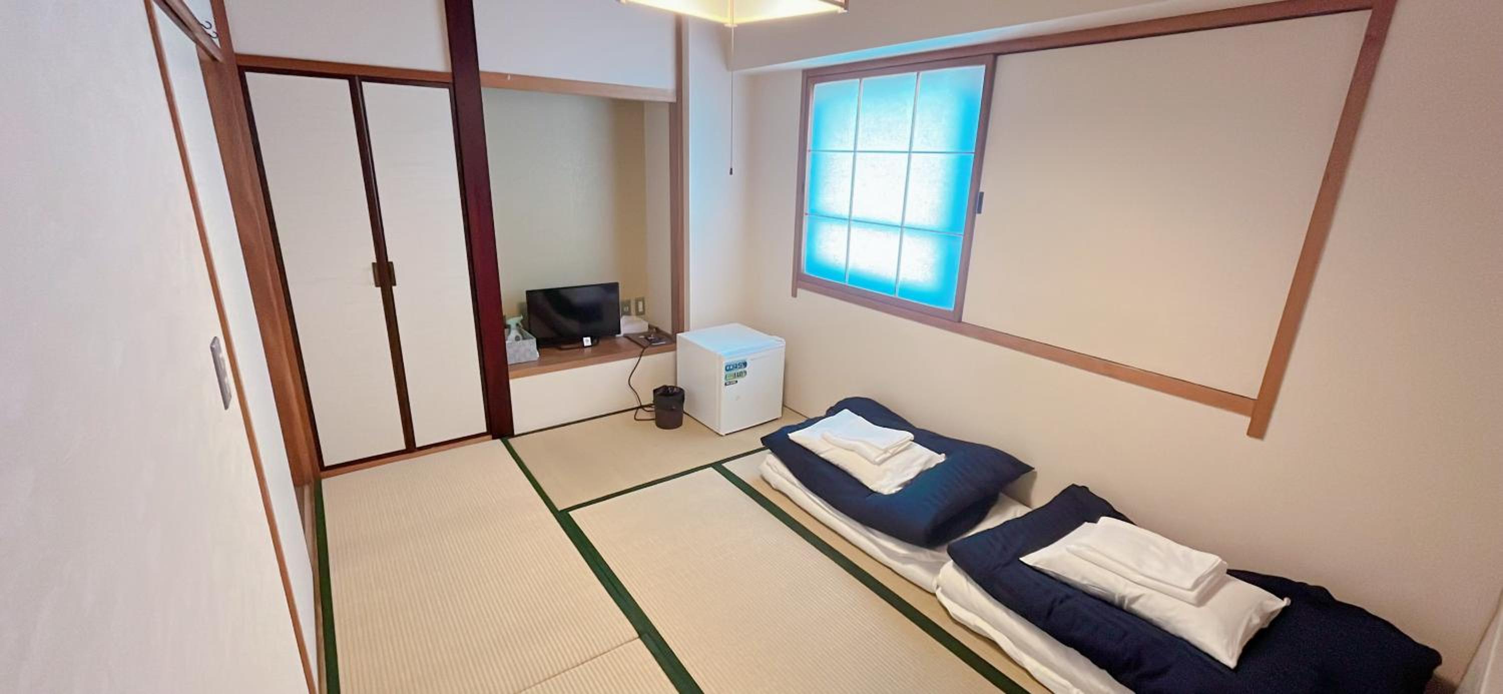 Japanese-Style Room
