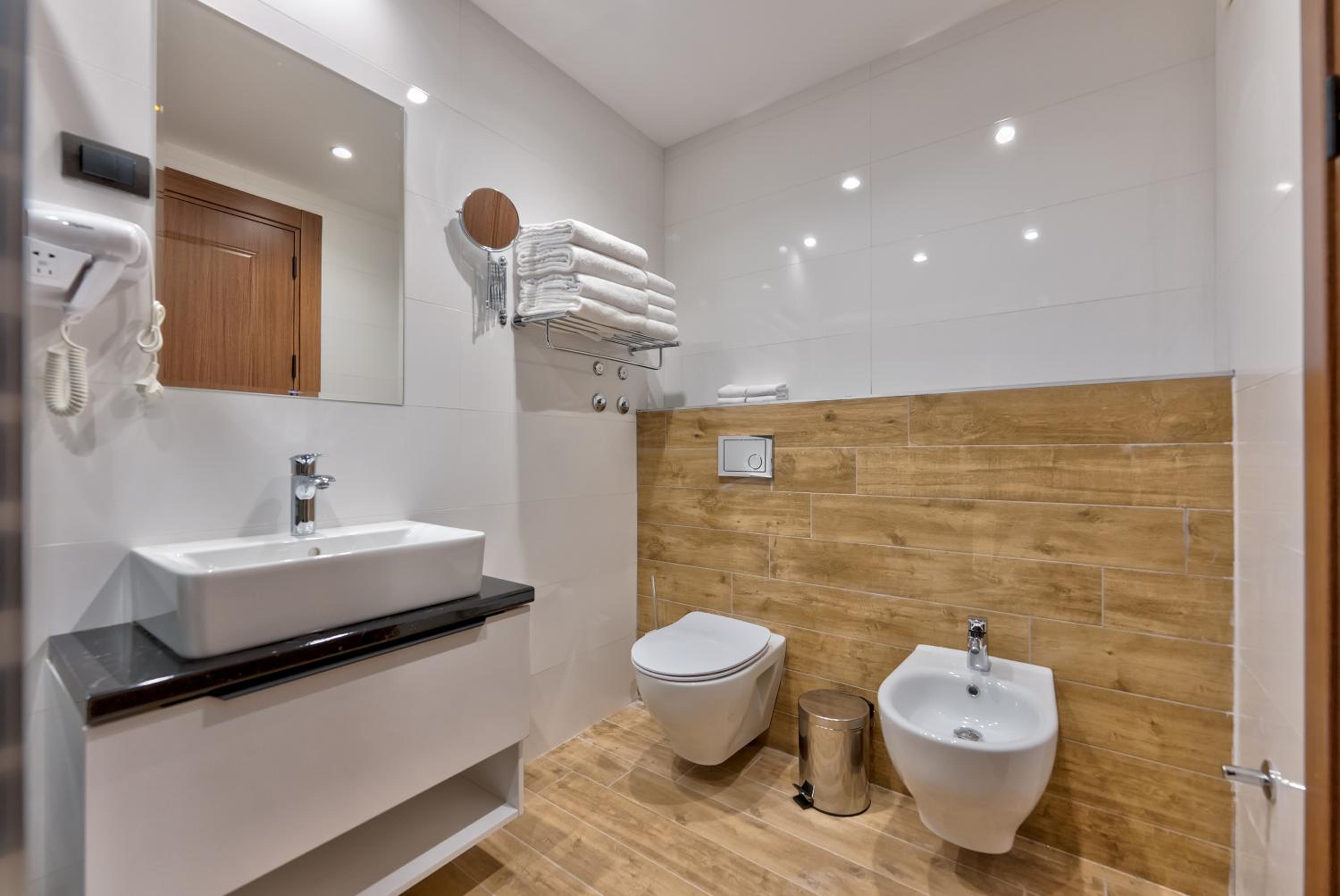 Two-Bedroom Apartment - Photo 15
