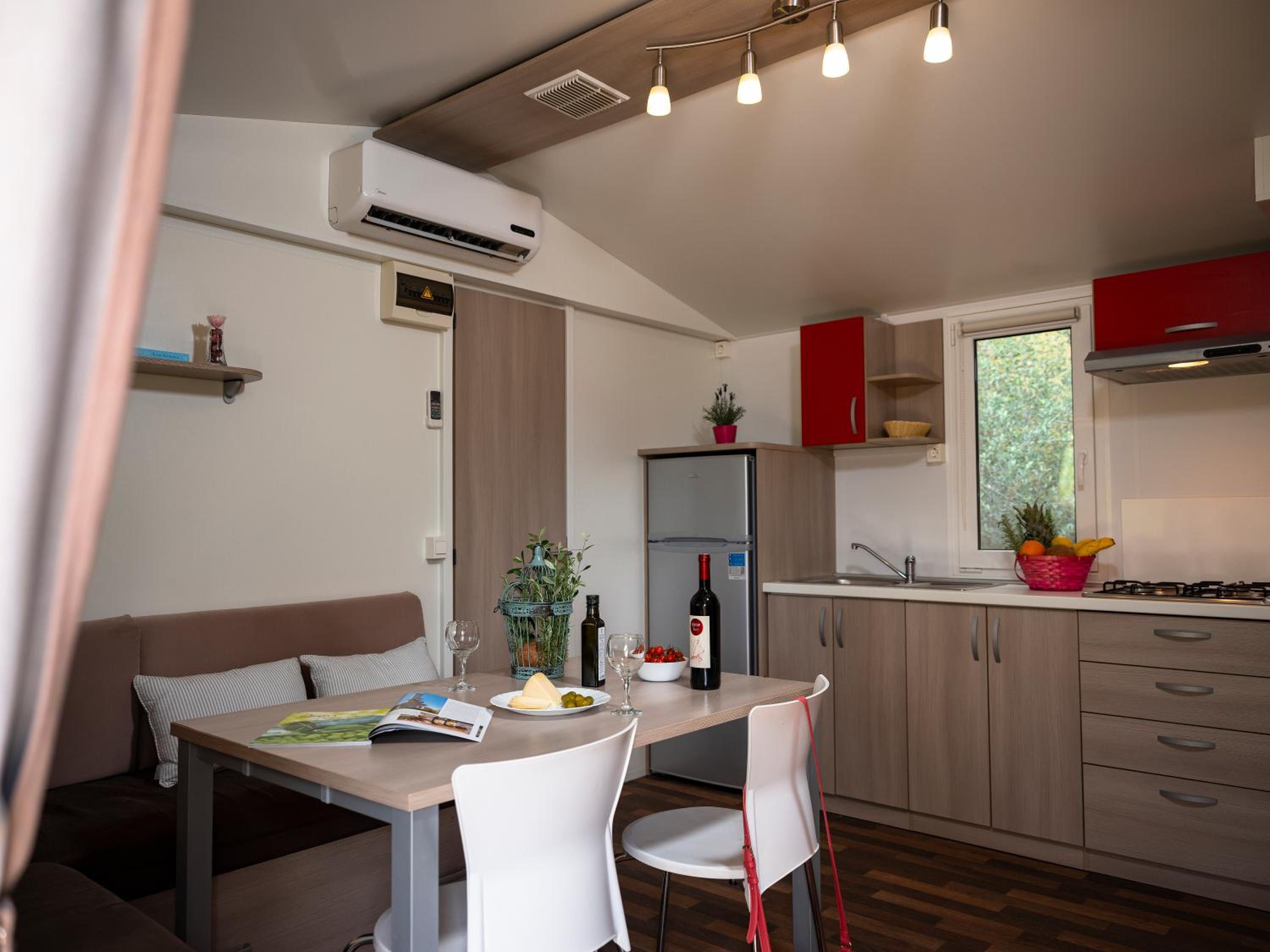 Superior Two-bedroom Mobile Home - Photo 9