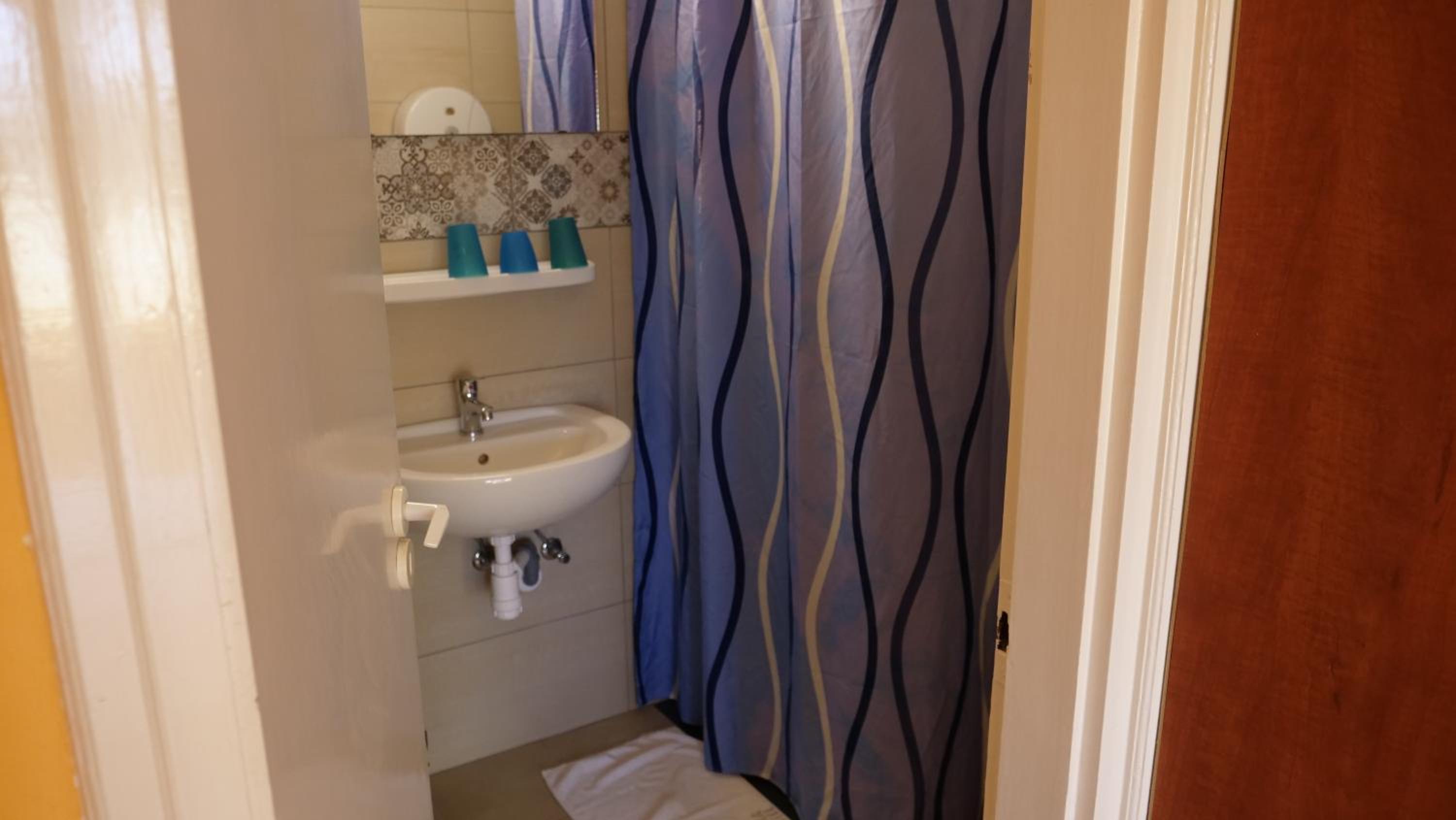 Triple Room - Photo 2