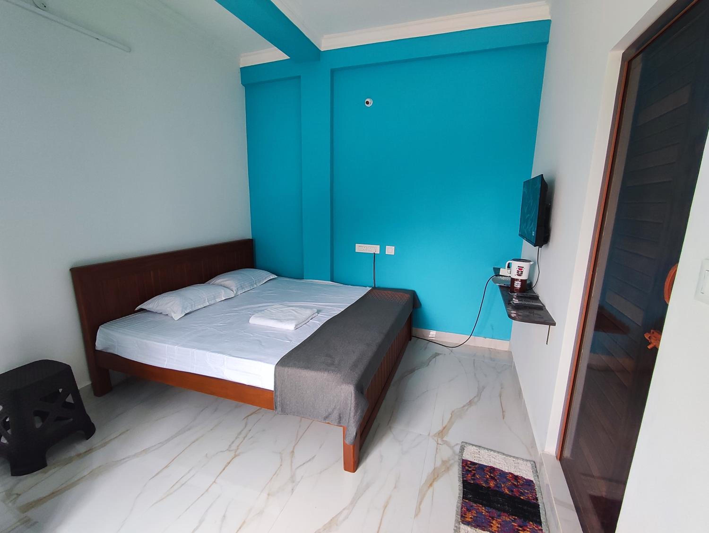 Double Room - Photo 3