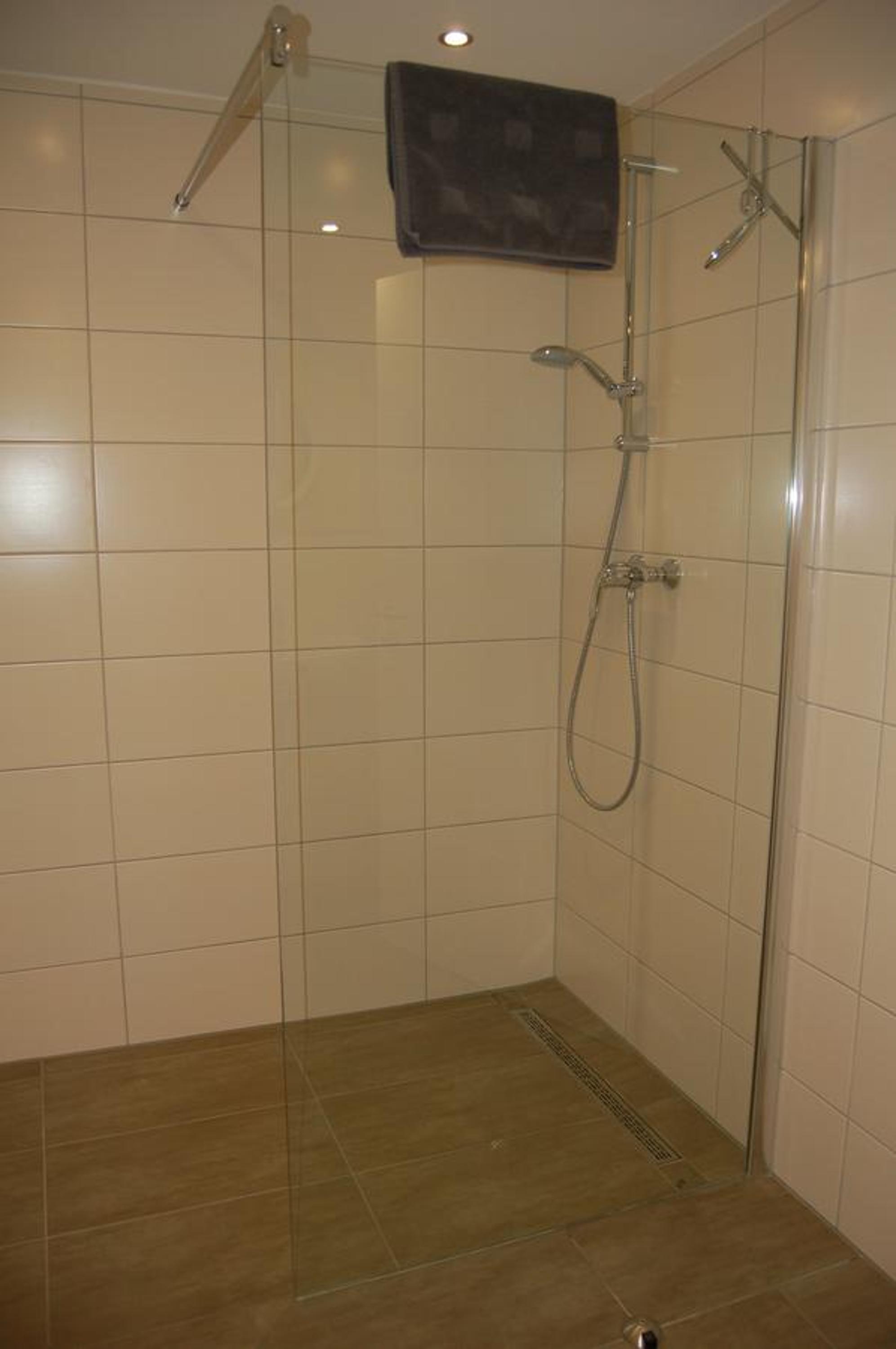 Apartment - Ground Floor photo 2