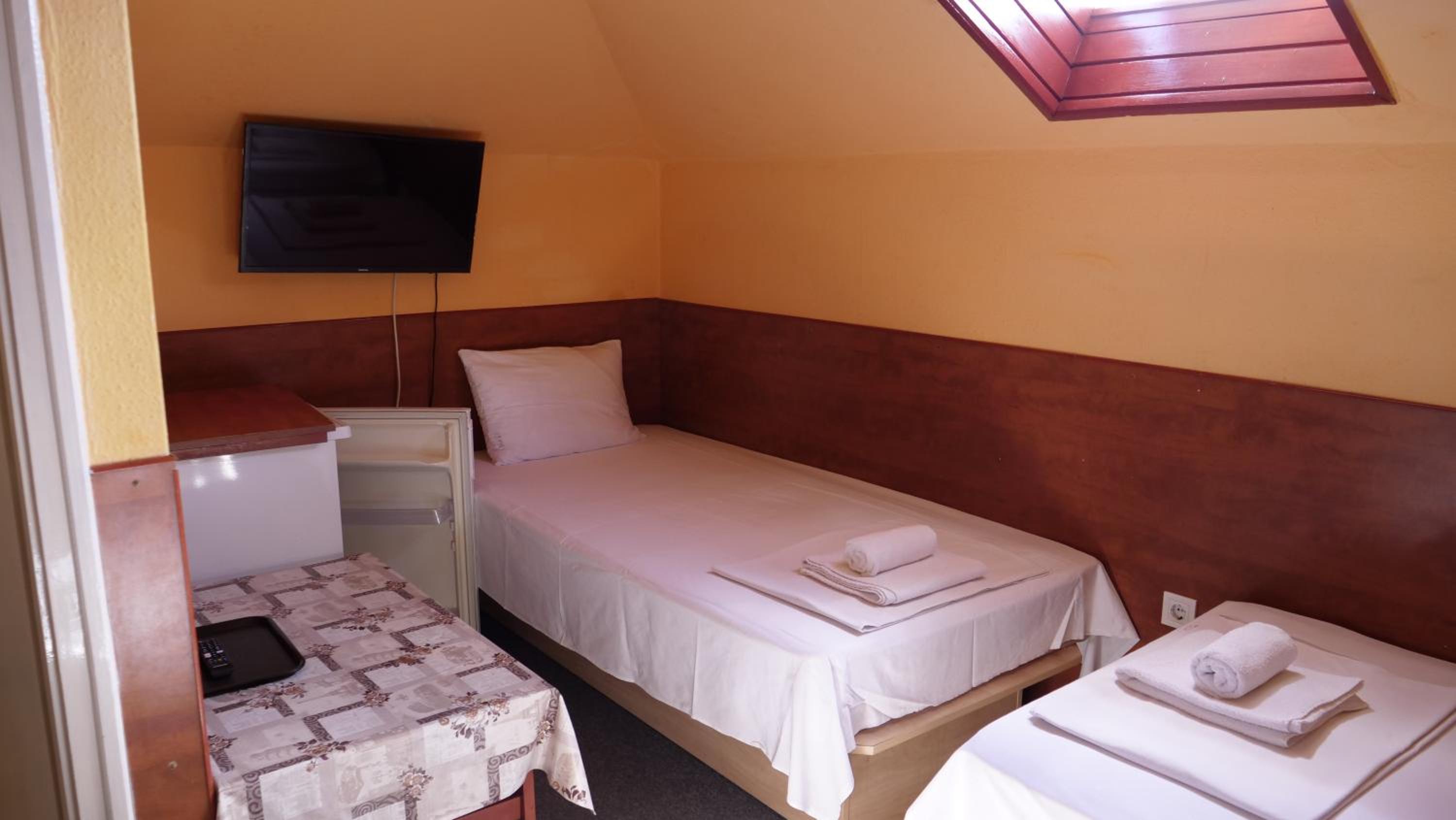 Triple Room - Photo 4