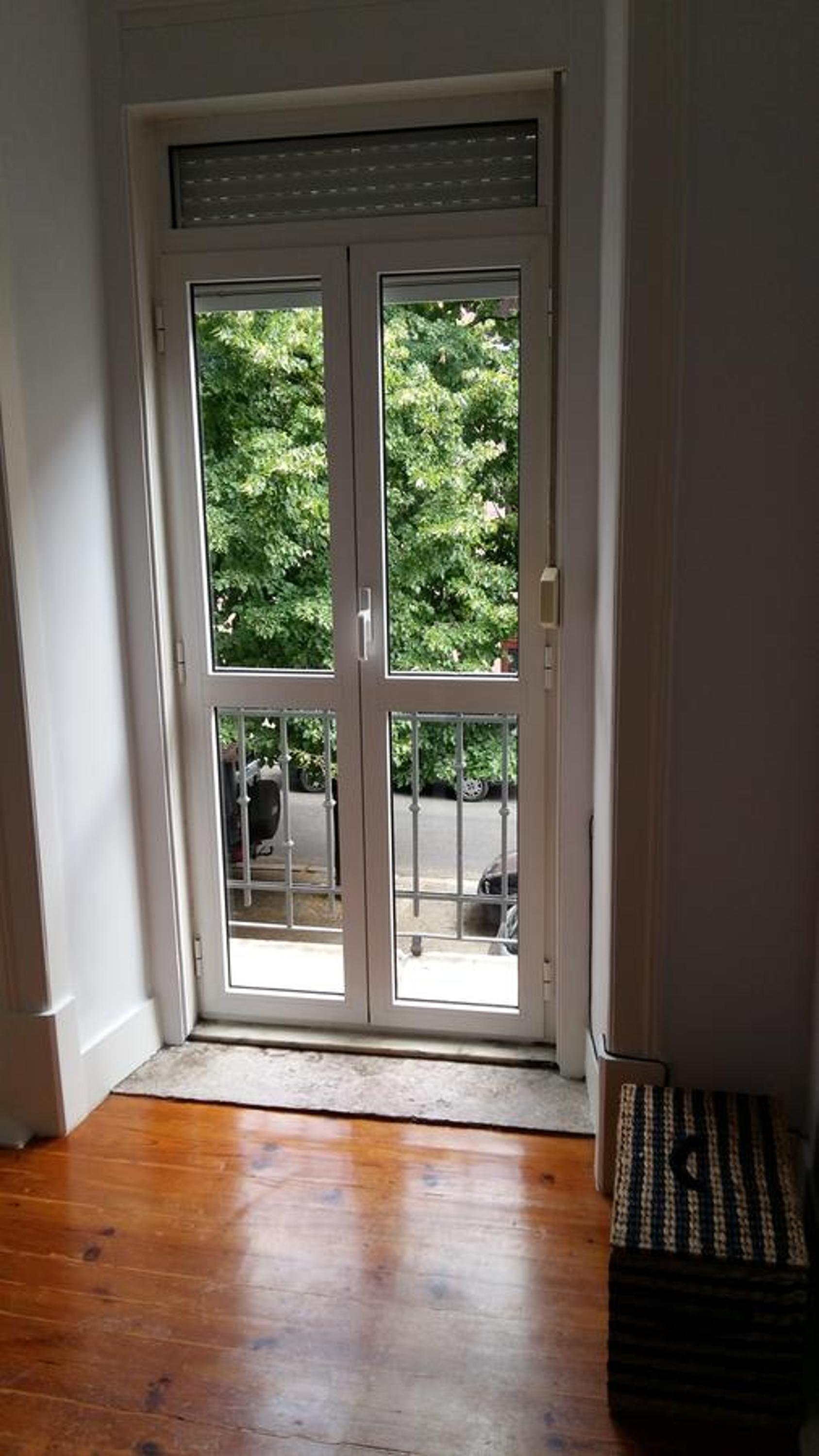 Apartment with Balcony photo 2
