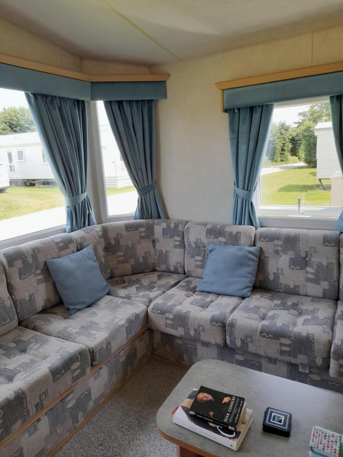 Mobile Home photo 1