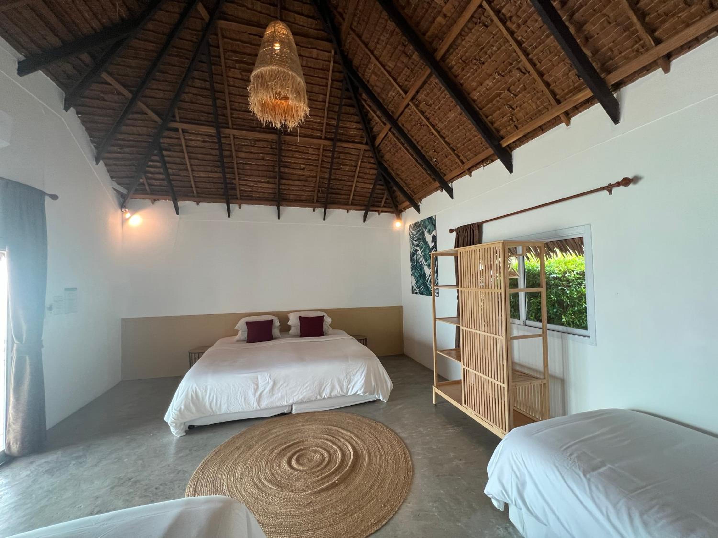 Beachfront Bungalow photo 2