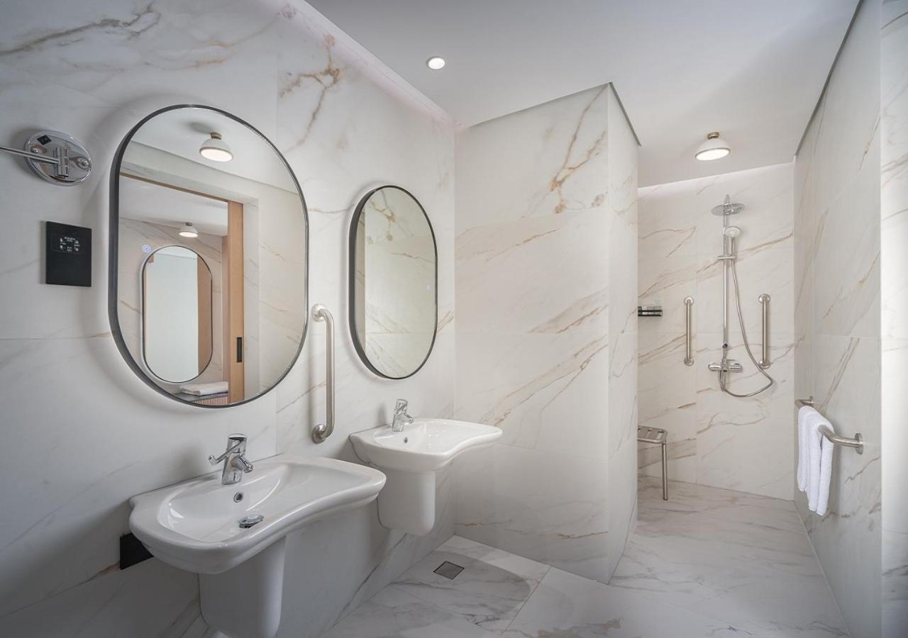Double Room - Disability Access - Photo 4