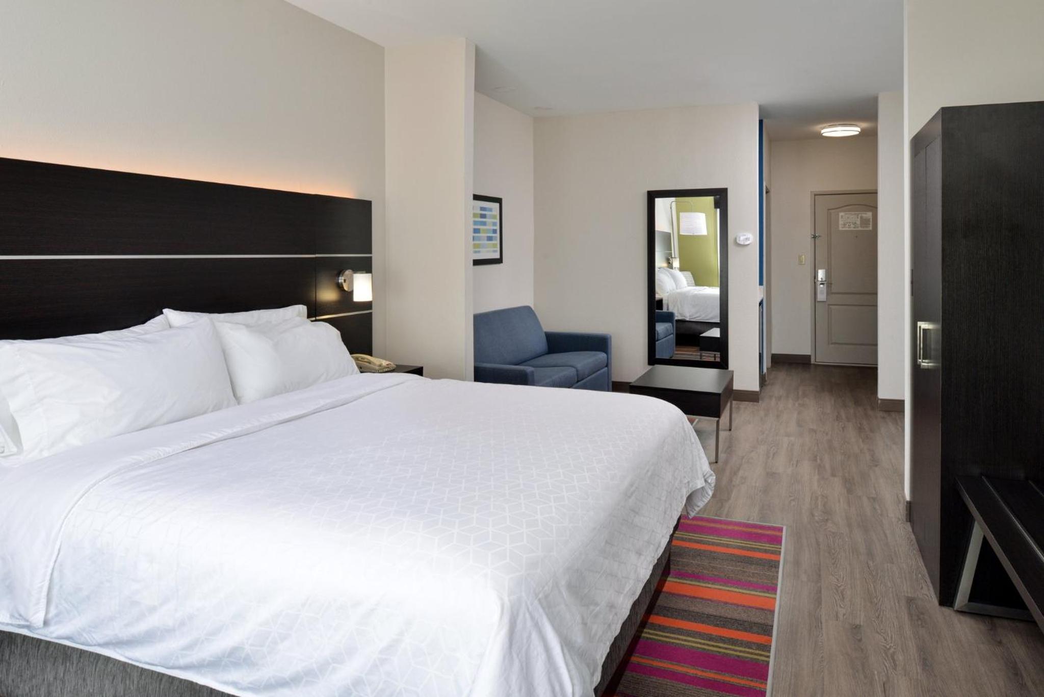 King Suite - Photo 11