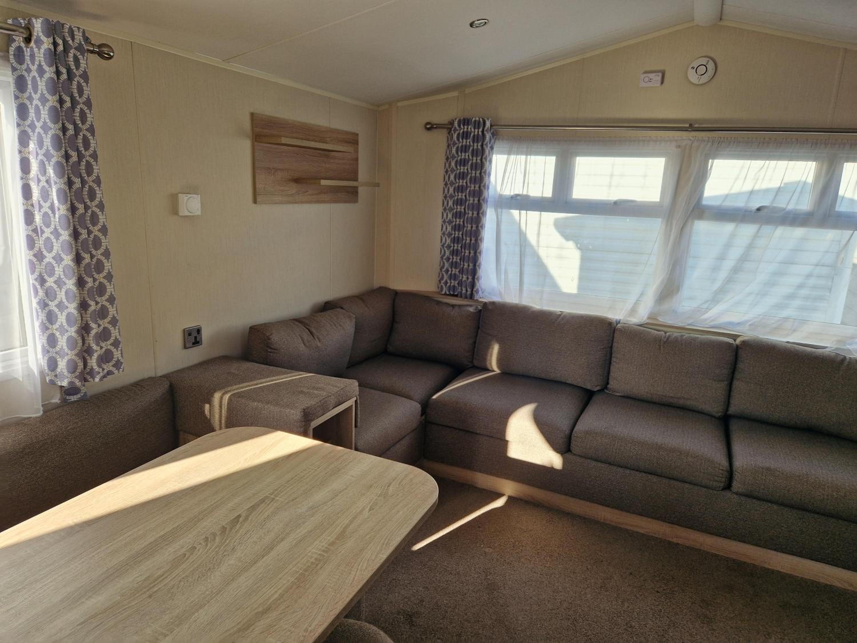 Mobile Home photo 1