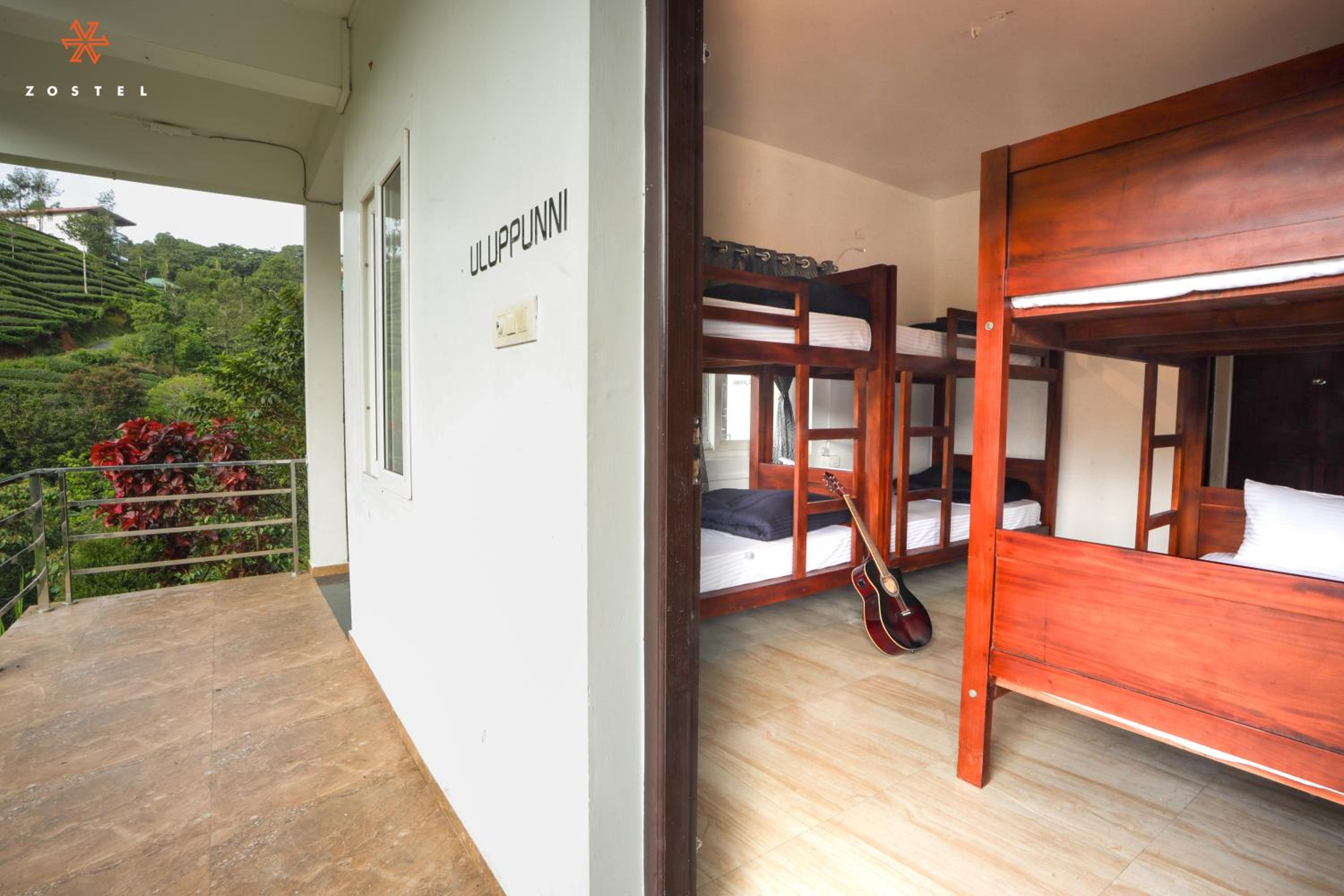 Bed in 6-Bed Mixed Dormitory Room photo 2